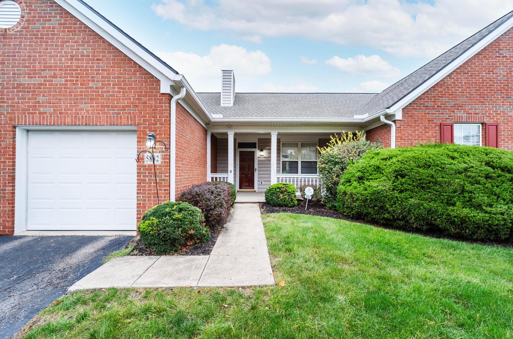 5882 Oak Path Lane — photo