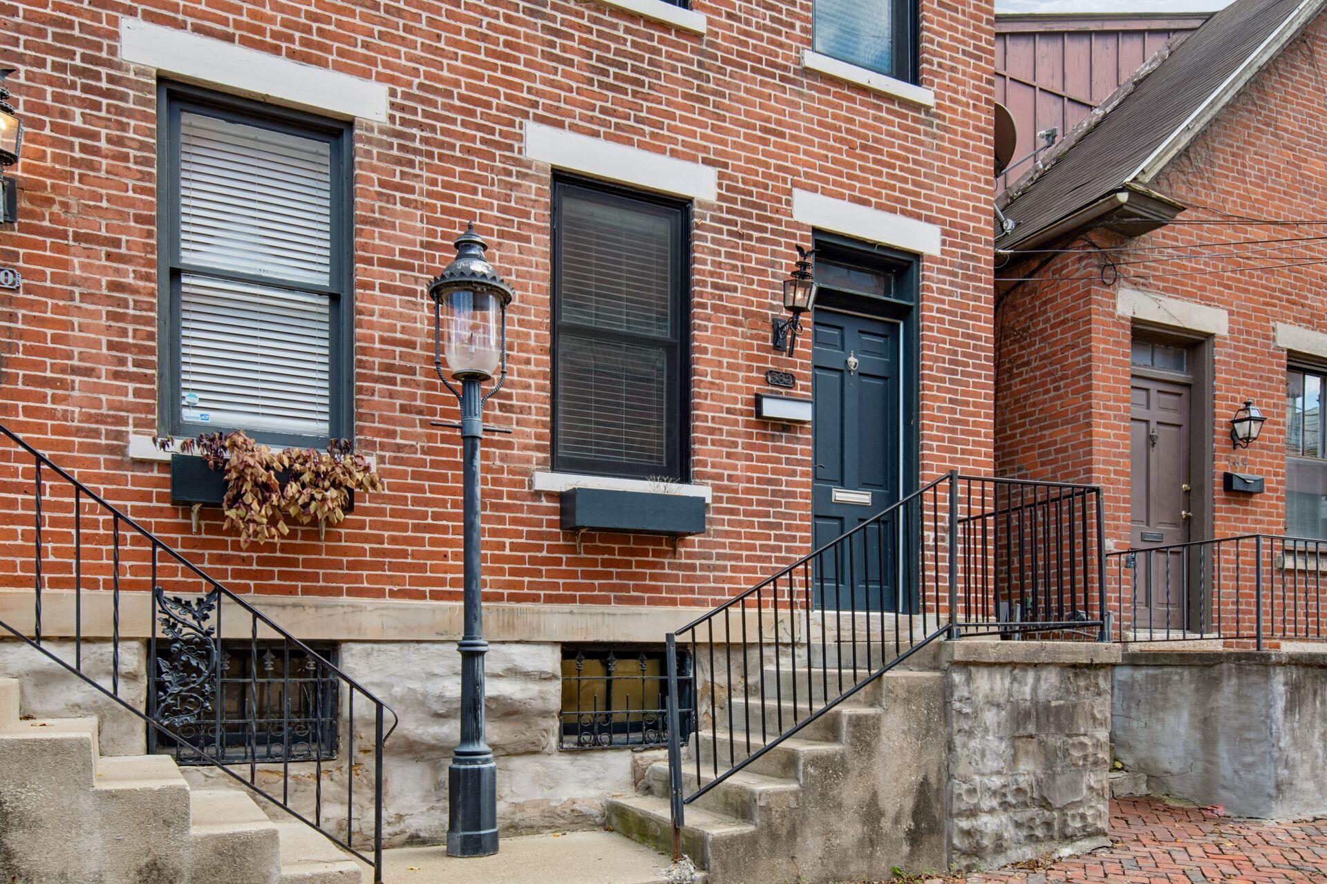 582 S Pearl Street — photo