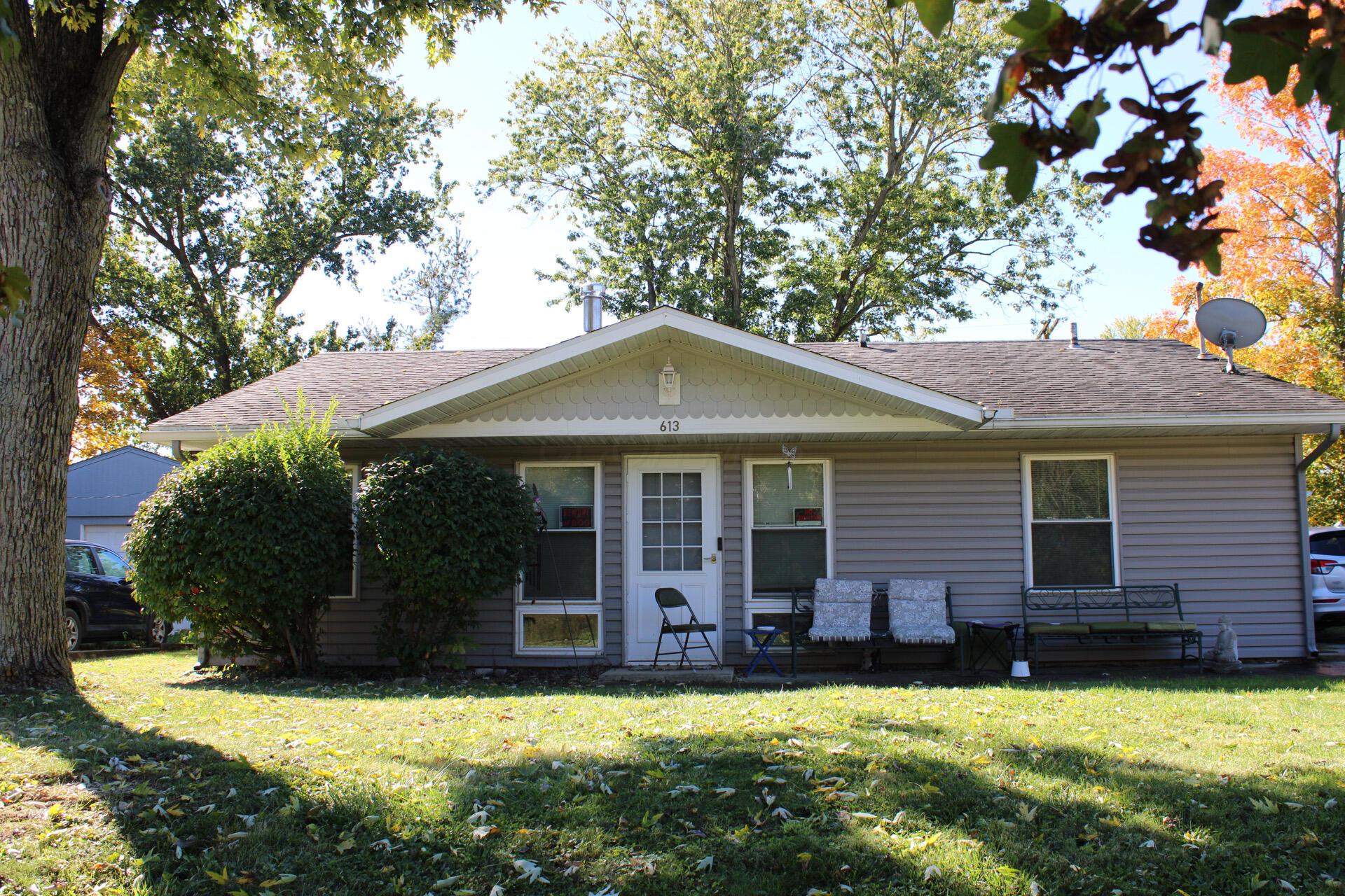 613 W William Street — photo