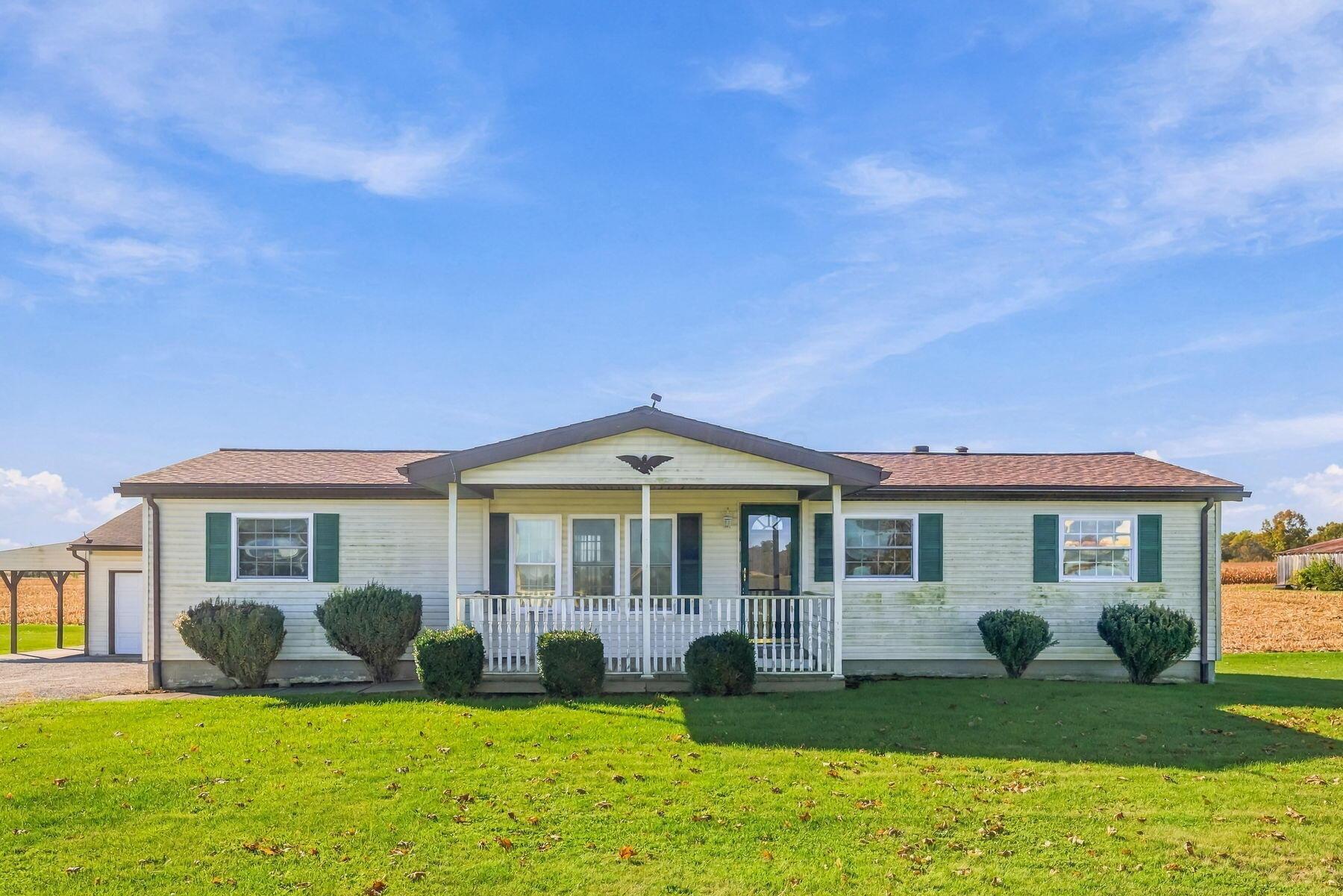 6157 Roberts Road — photo