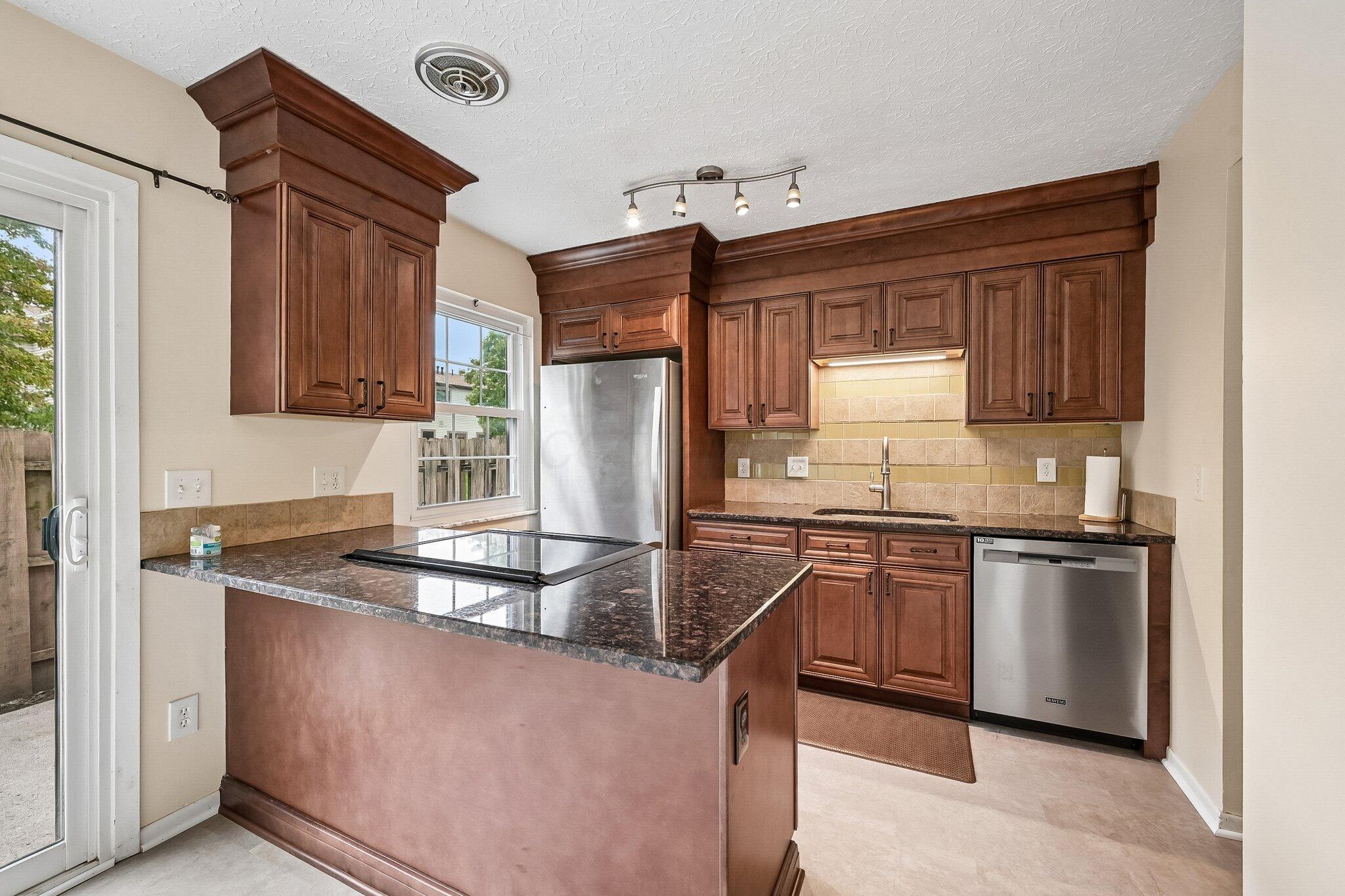 644 Alta View Court, 52 — photo