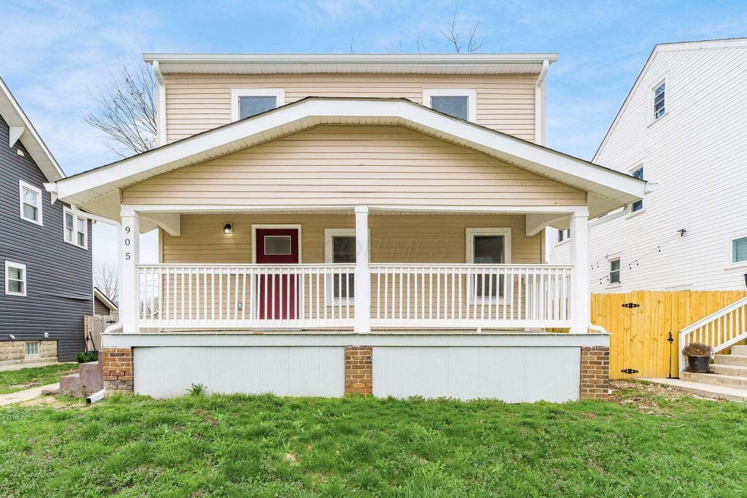 905 Carpenter Street — photo