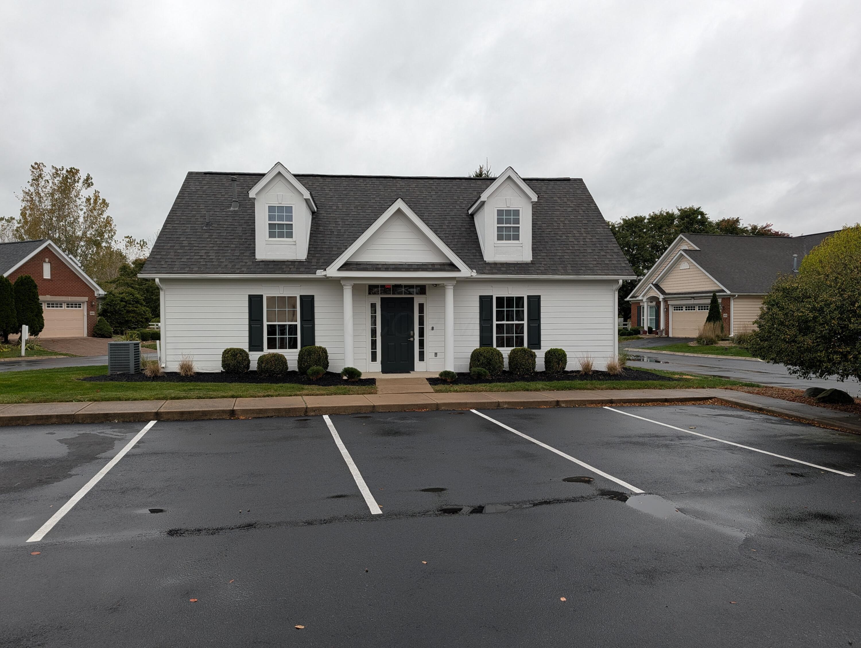 1600 Union Park Circle — photo