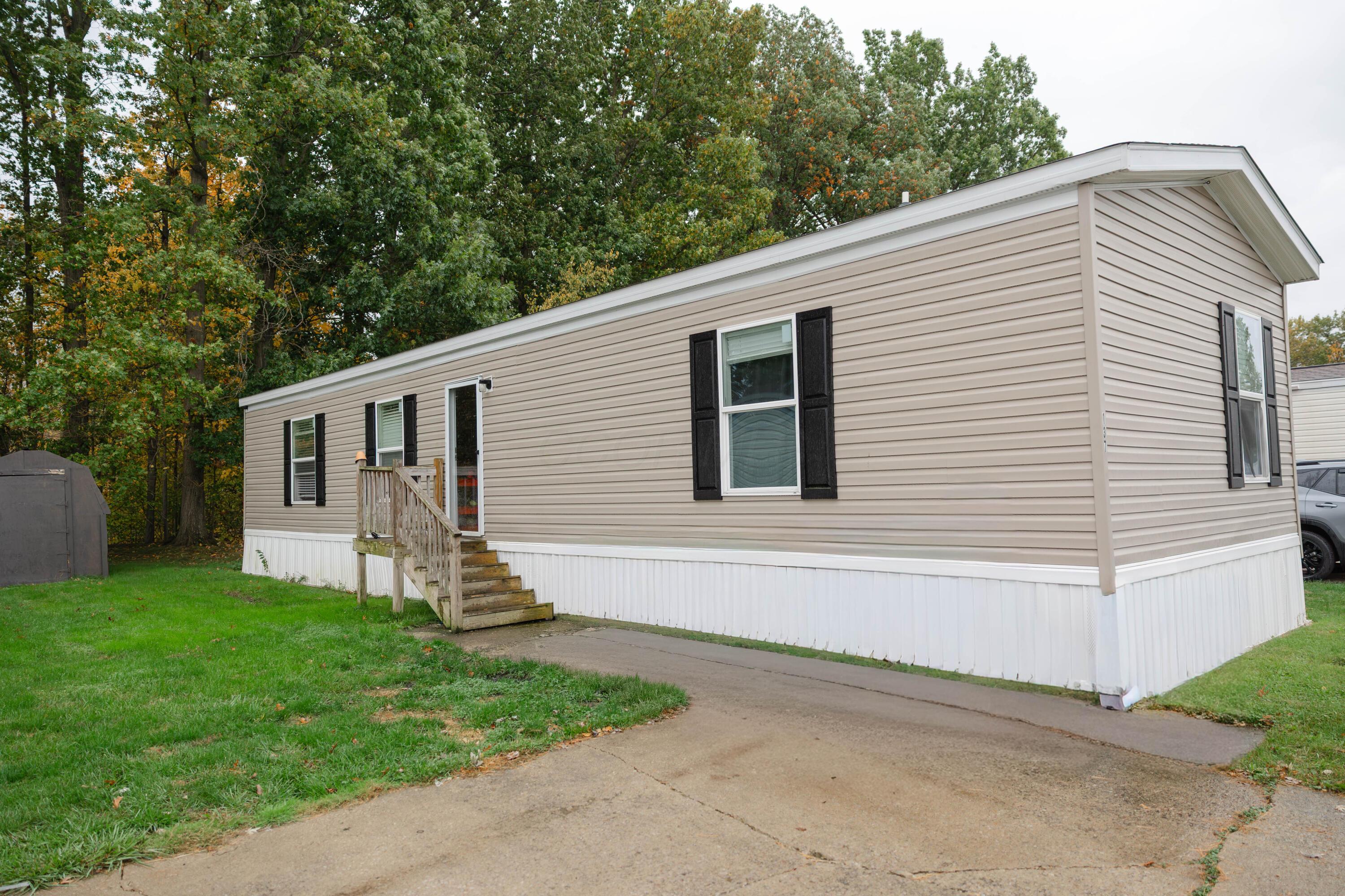 137 Northwood Drive — photo