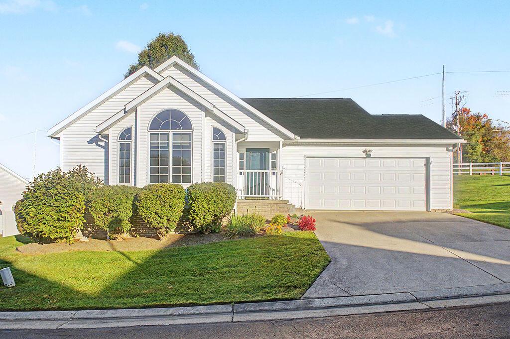 17 Waters Edge Drive — photo