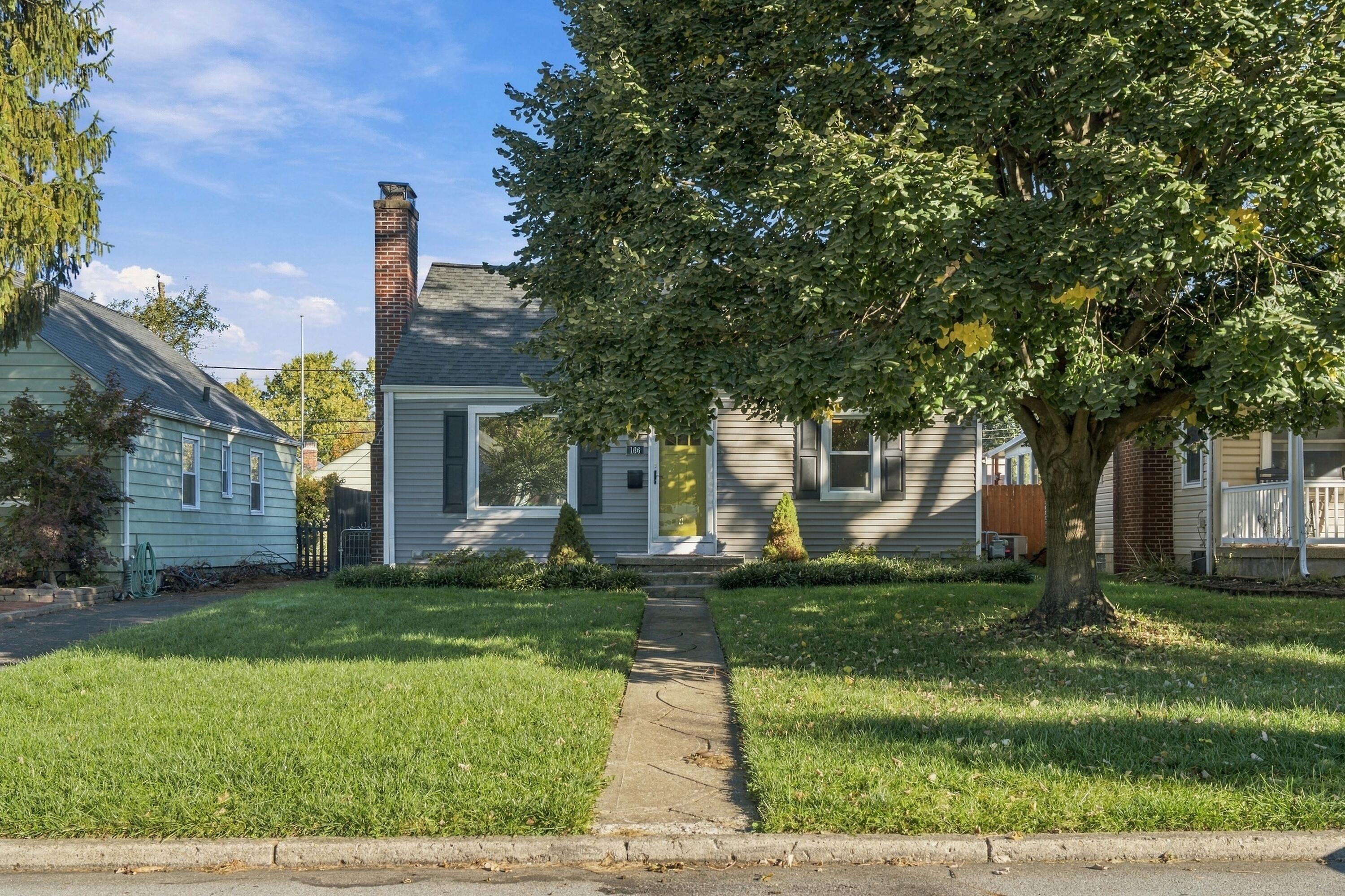 166 E Jeffrey Place — photo