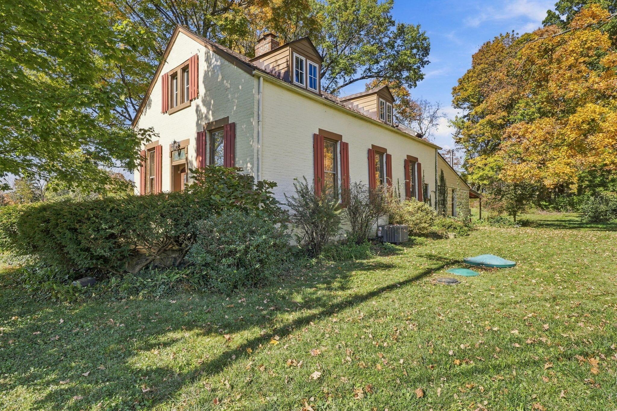 4590 Central College Road — photo