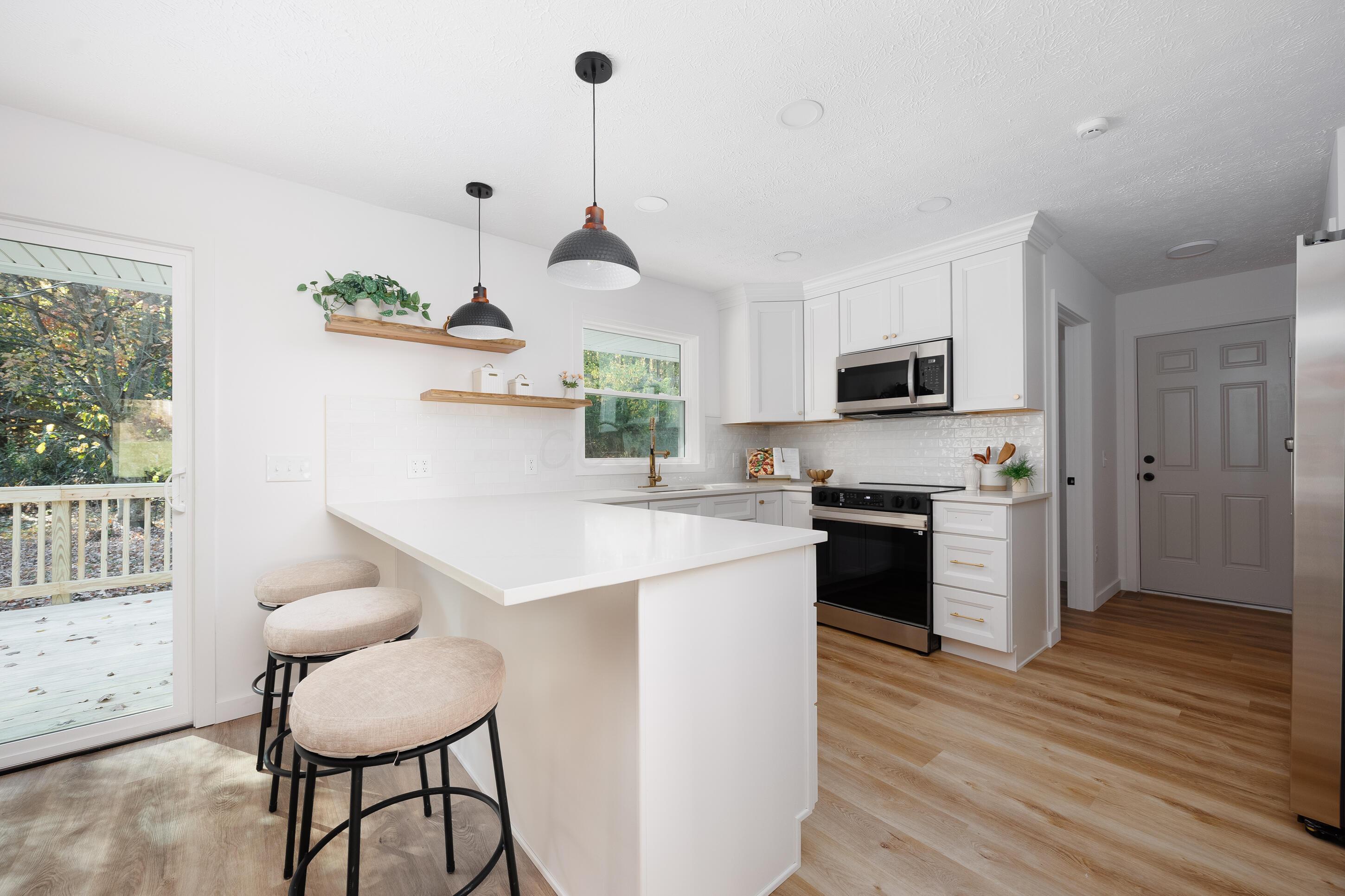 1535 Pleasant Valley Drive — photo
