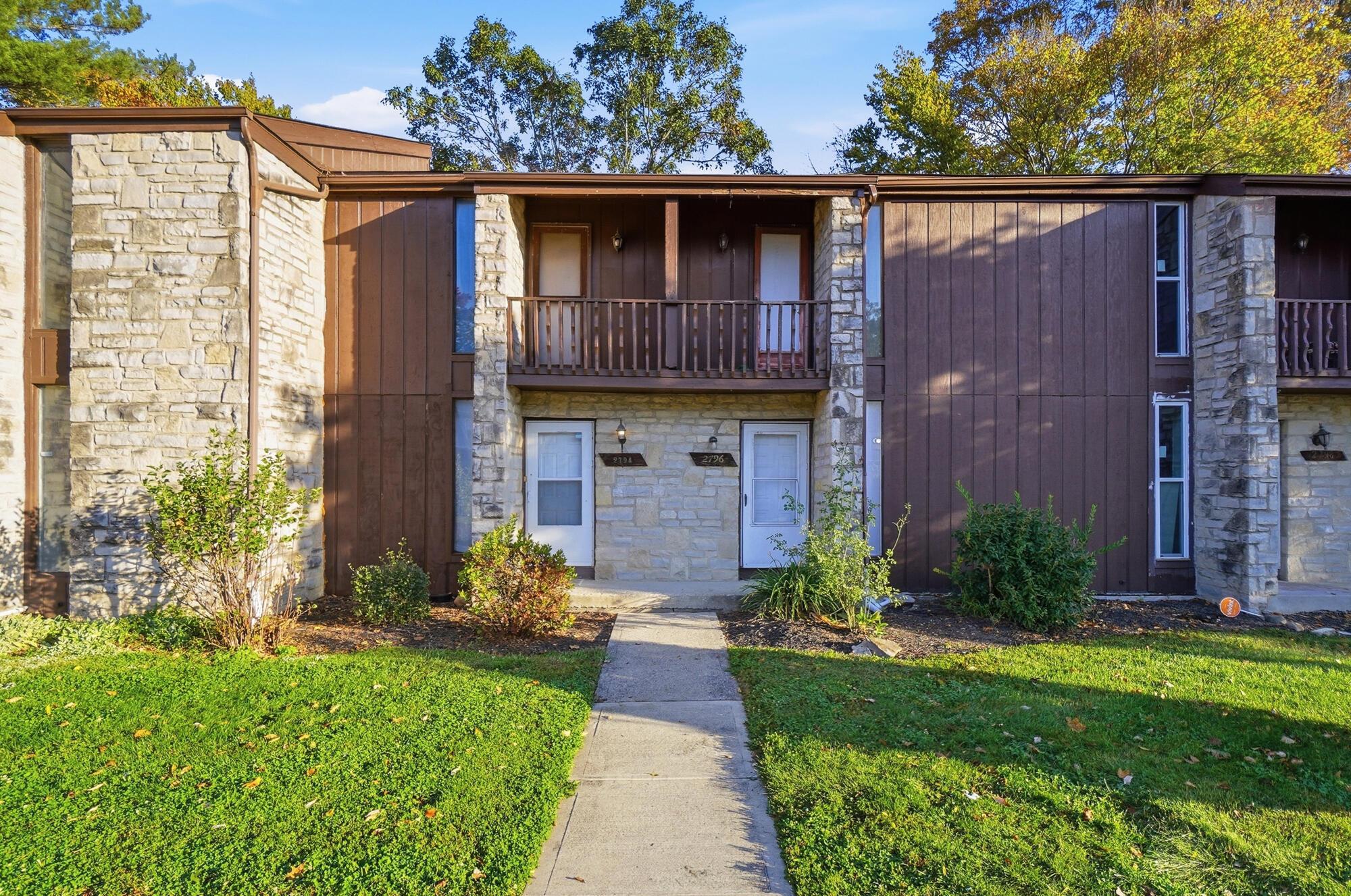 2796 Stonehenge Drive — photo