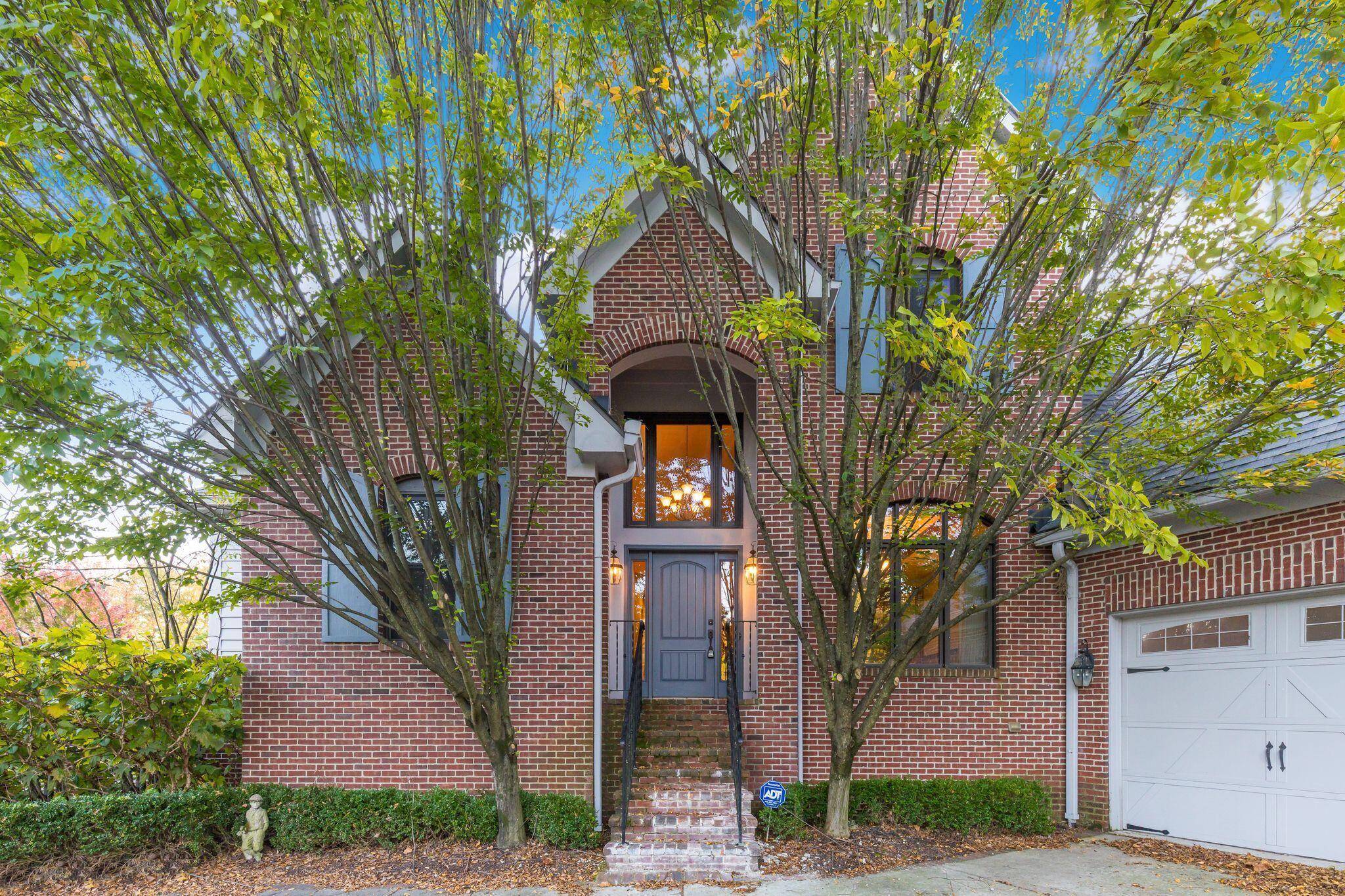 1877 Scioto Pointe Drive — photo