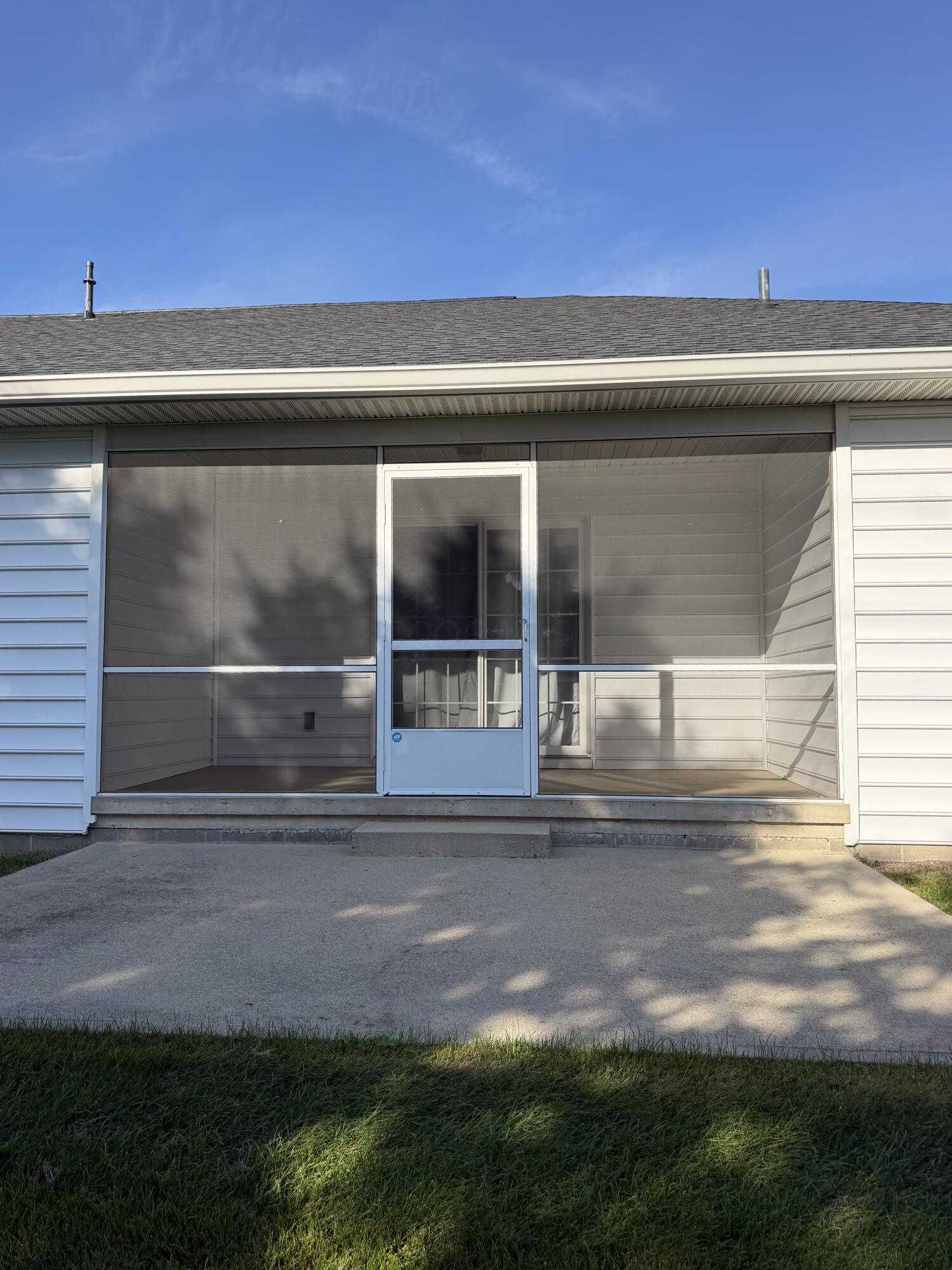 8413 Country View Lane — photo