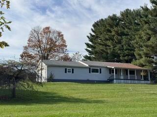 2865 Logan Thornville Road NE — photo