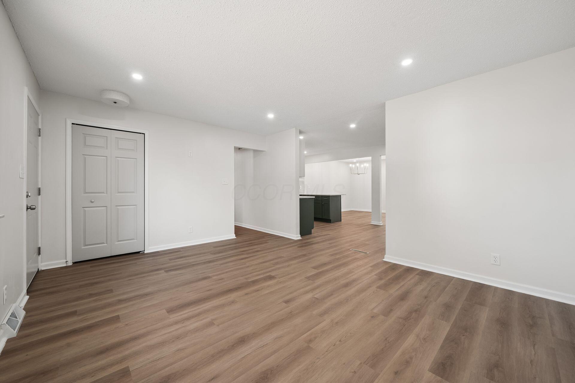 5372 Ivywood Lane — photo