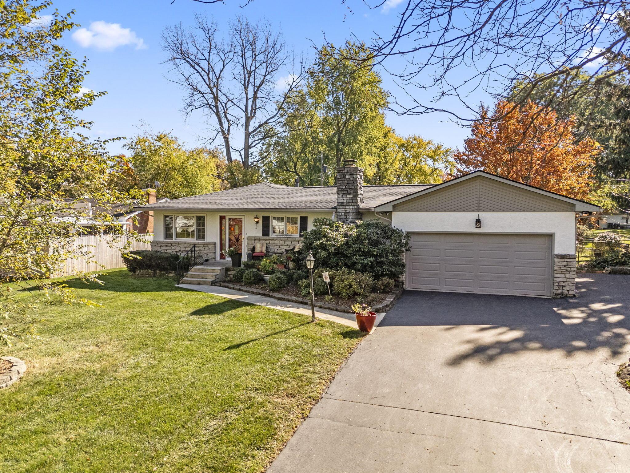 3729 Darbyshire Drive — photo
