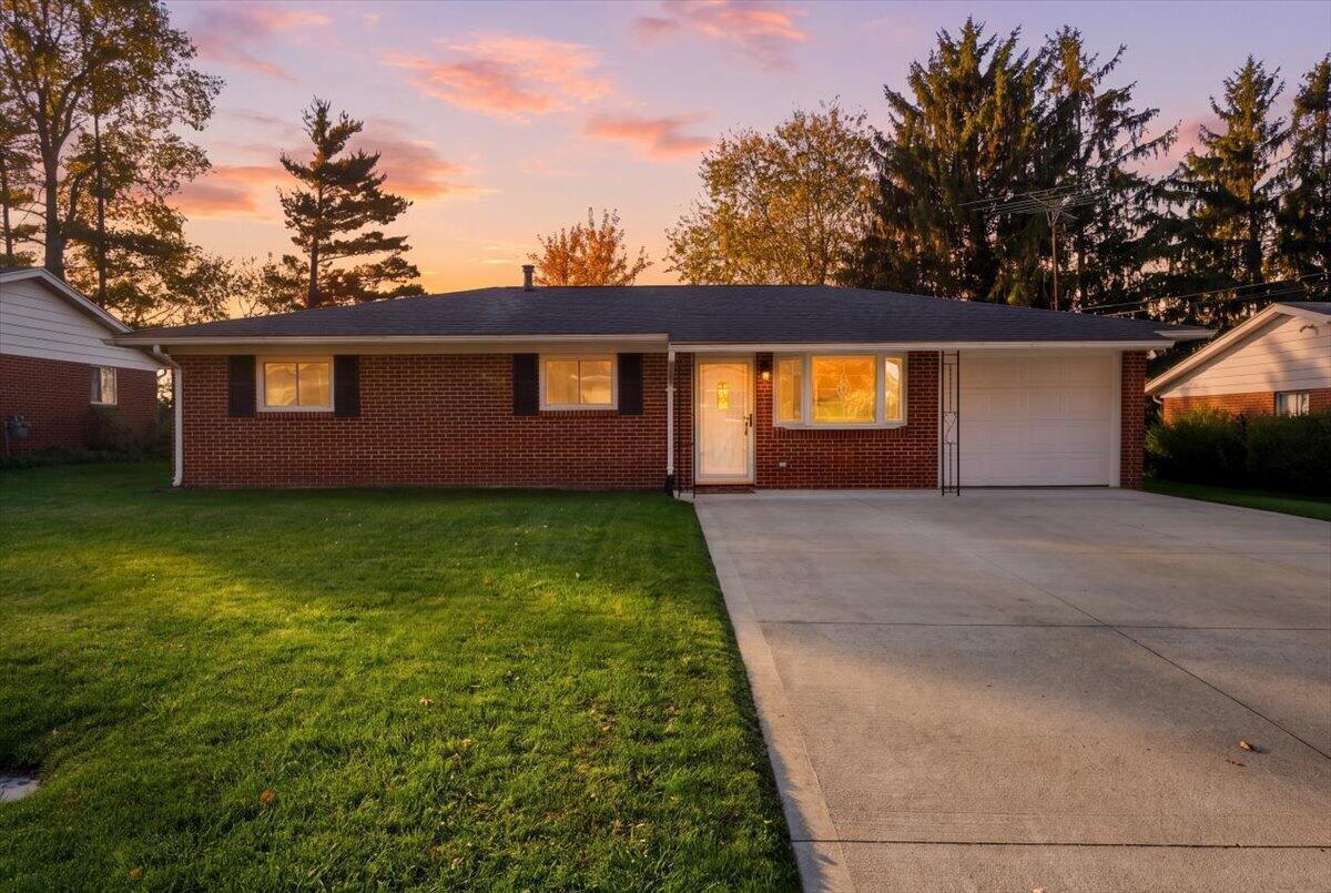 20 Eastmoor Drive — photo