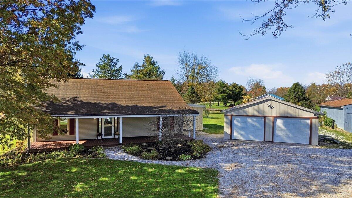 3379 Johnstown Road — photo