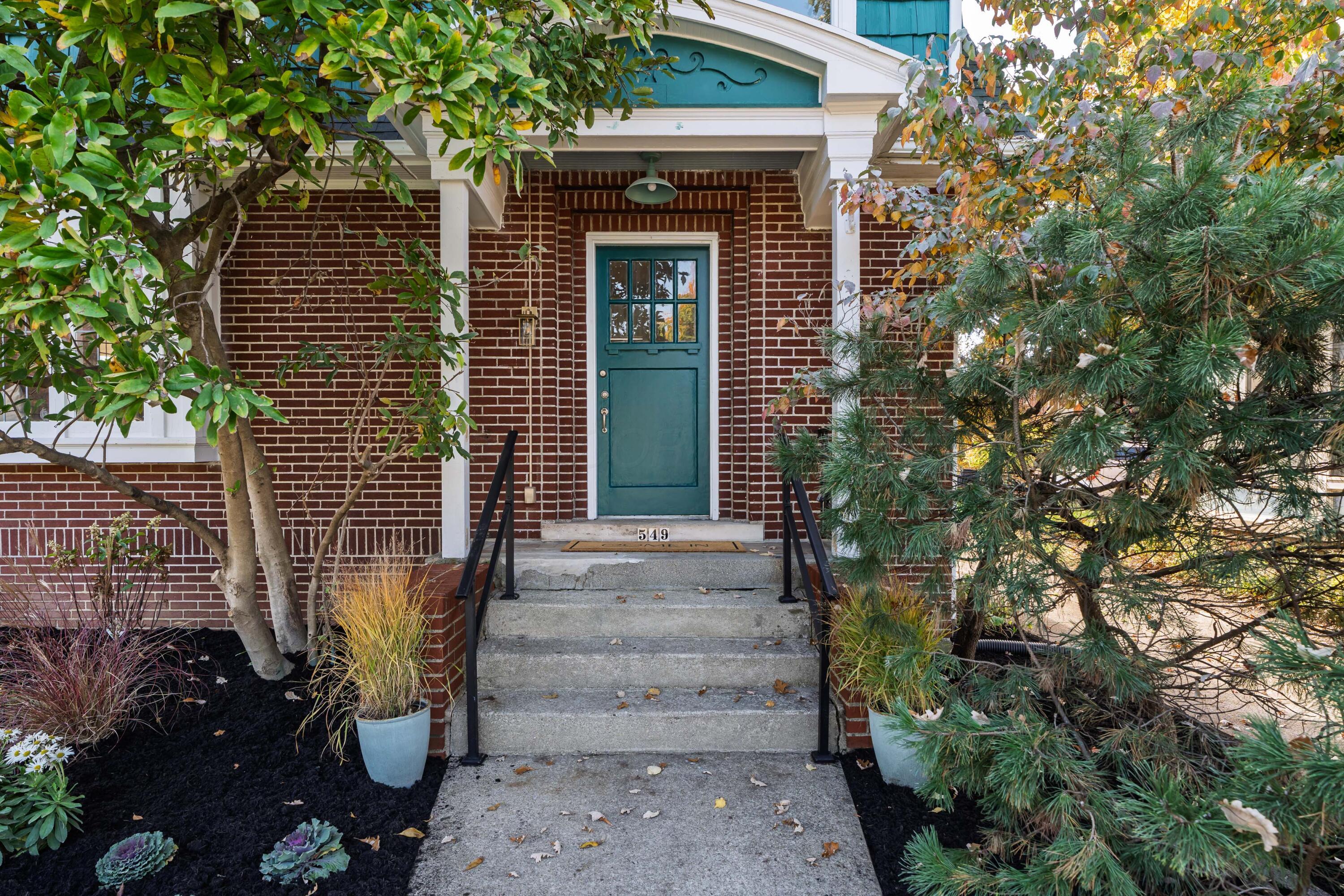 549 E North Broadway Street — photo