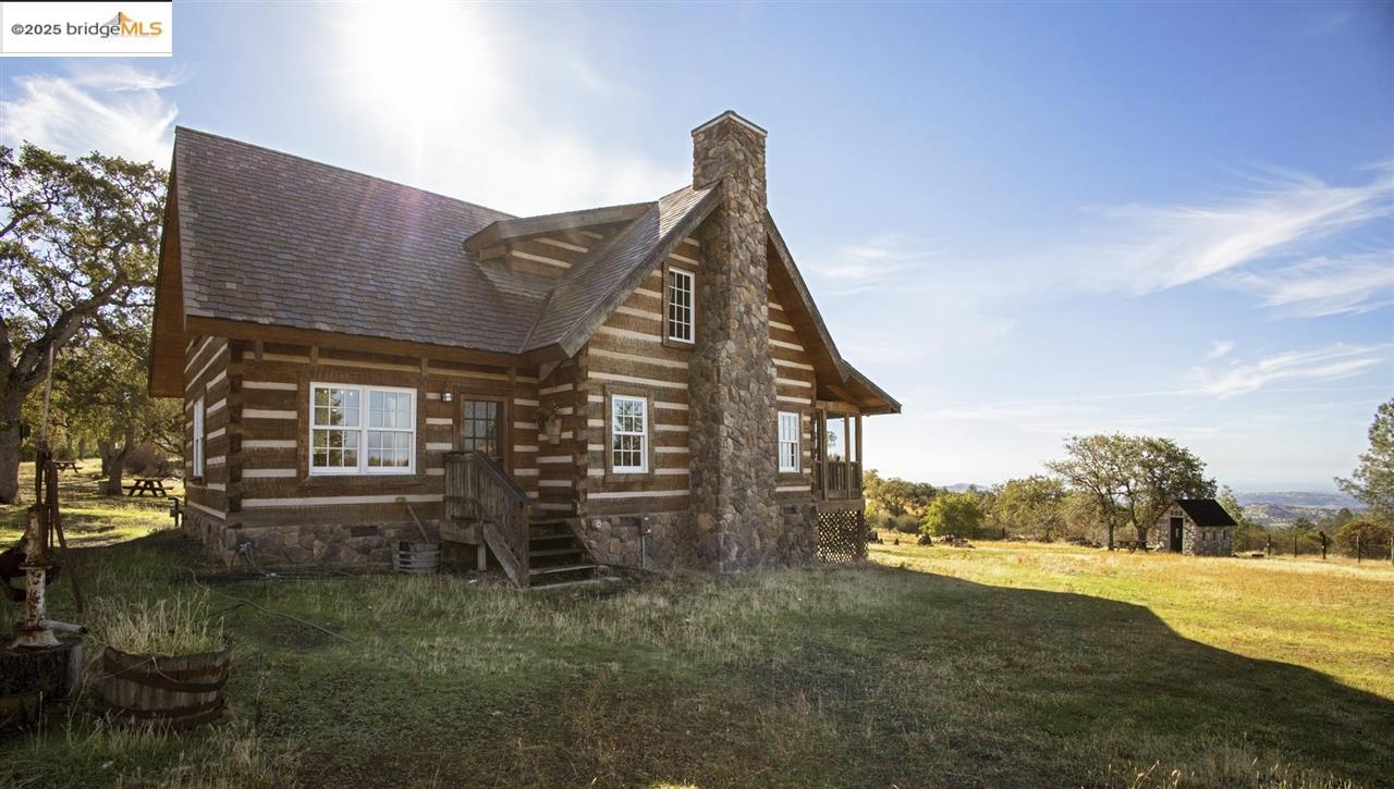 16101 Moccasin Ranch — photo