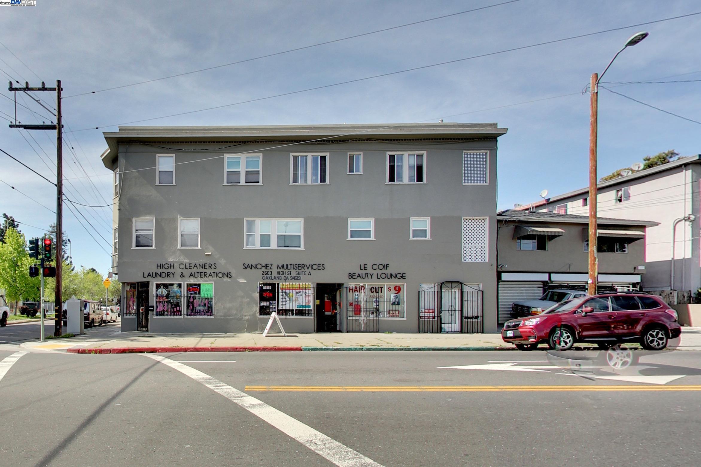 2605 High St — photo