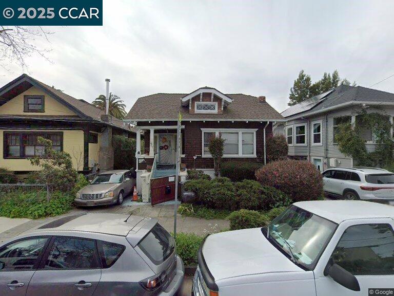 2926 Ellis St — photo