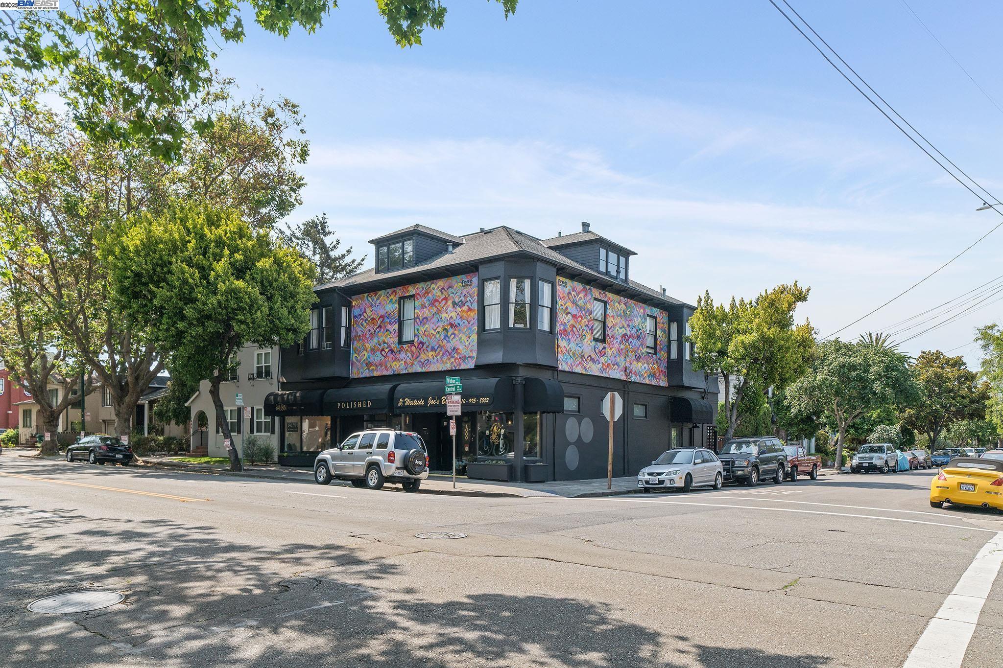 1000 Central Ave. — photo