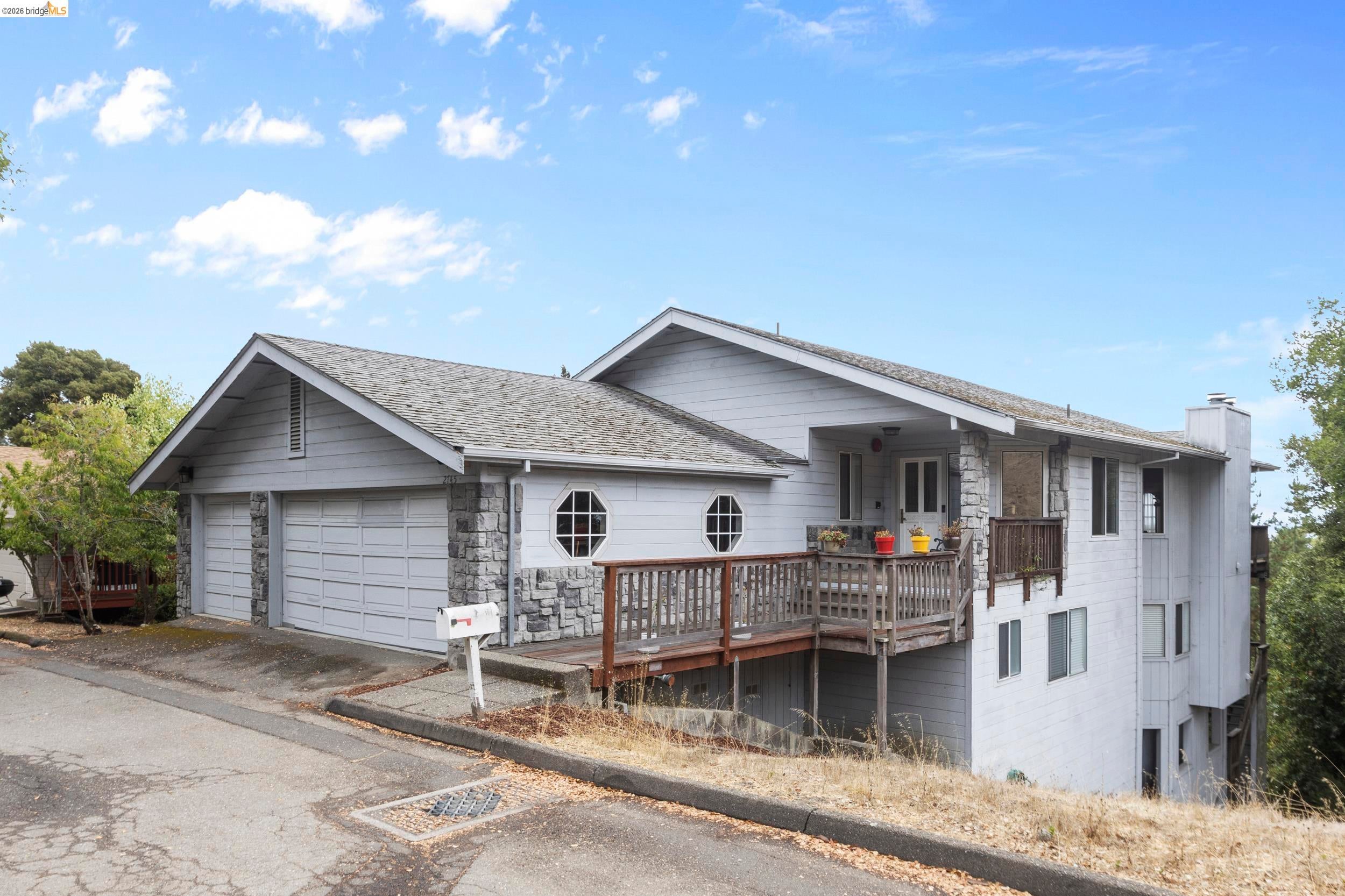 2745 Butters Drive — photo