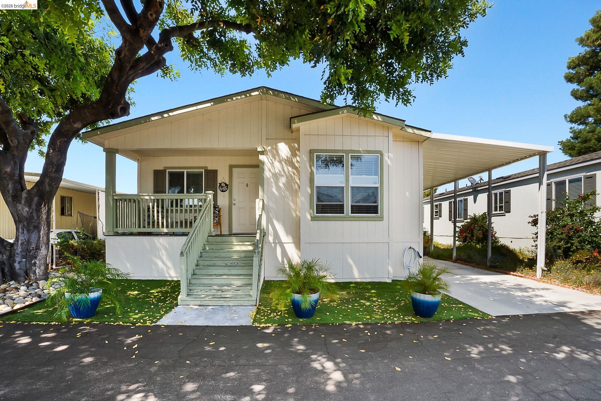 156 Tiki Ln — photo