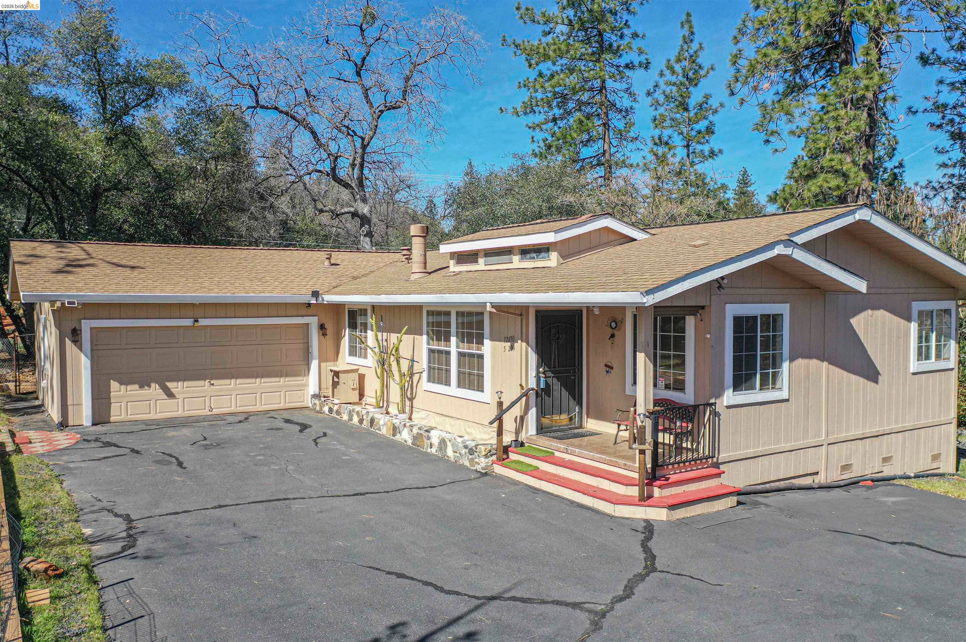 12690 Mueller Dr — photo