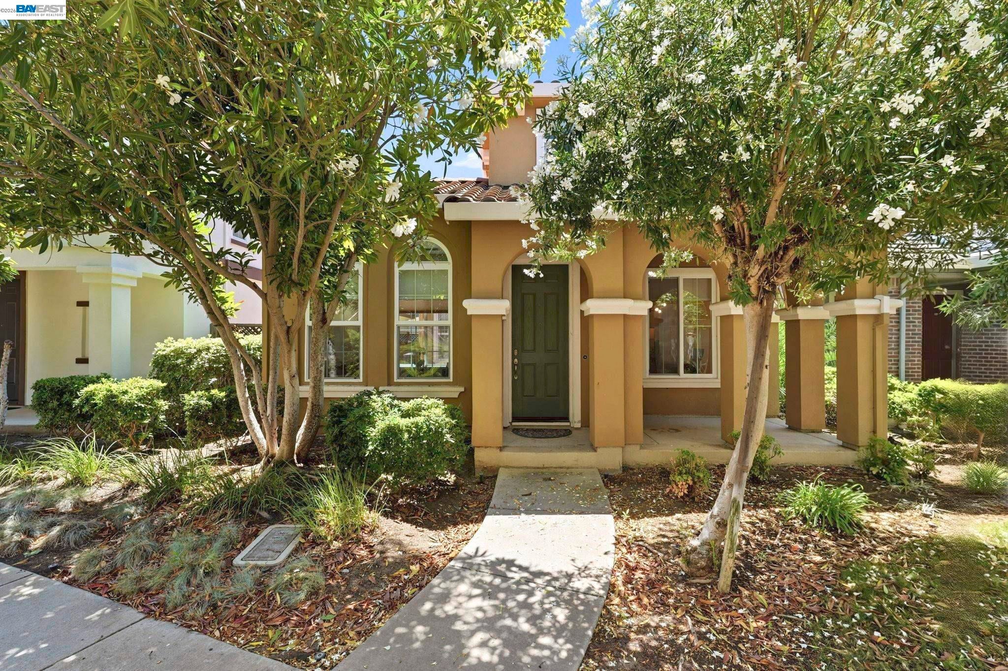 43 W Casita Ln — photo