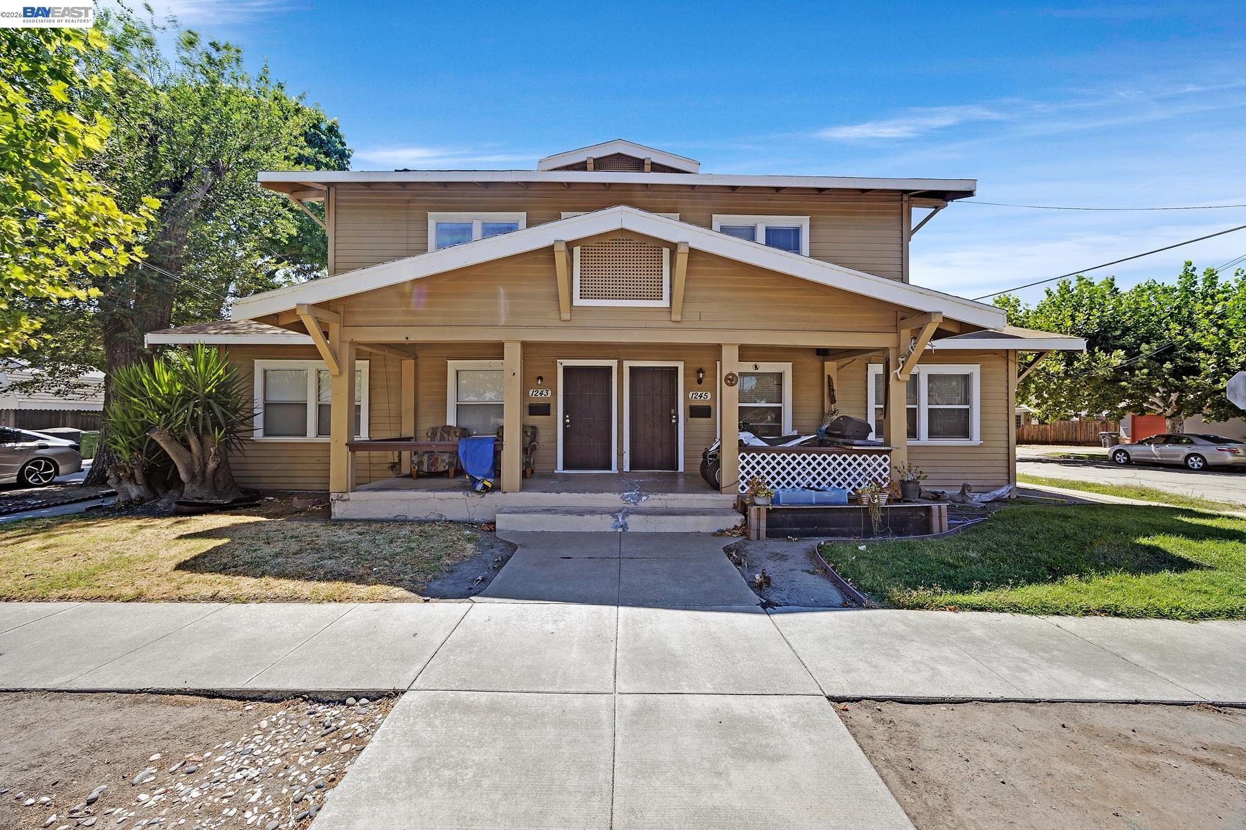 1243 Parker Ave — photo