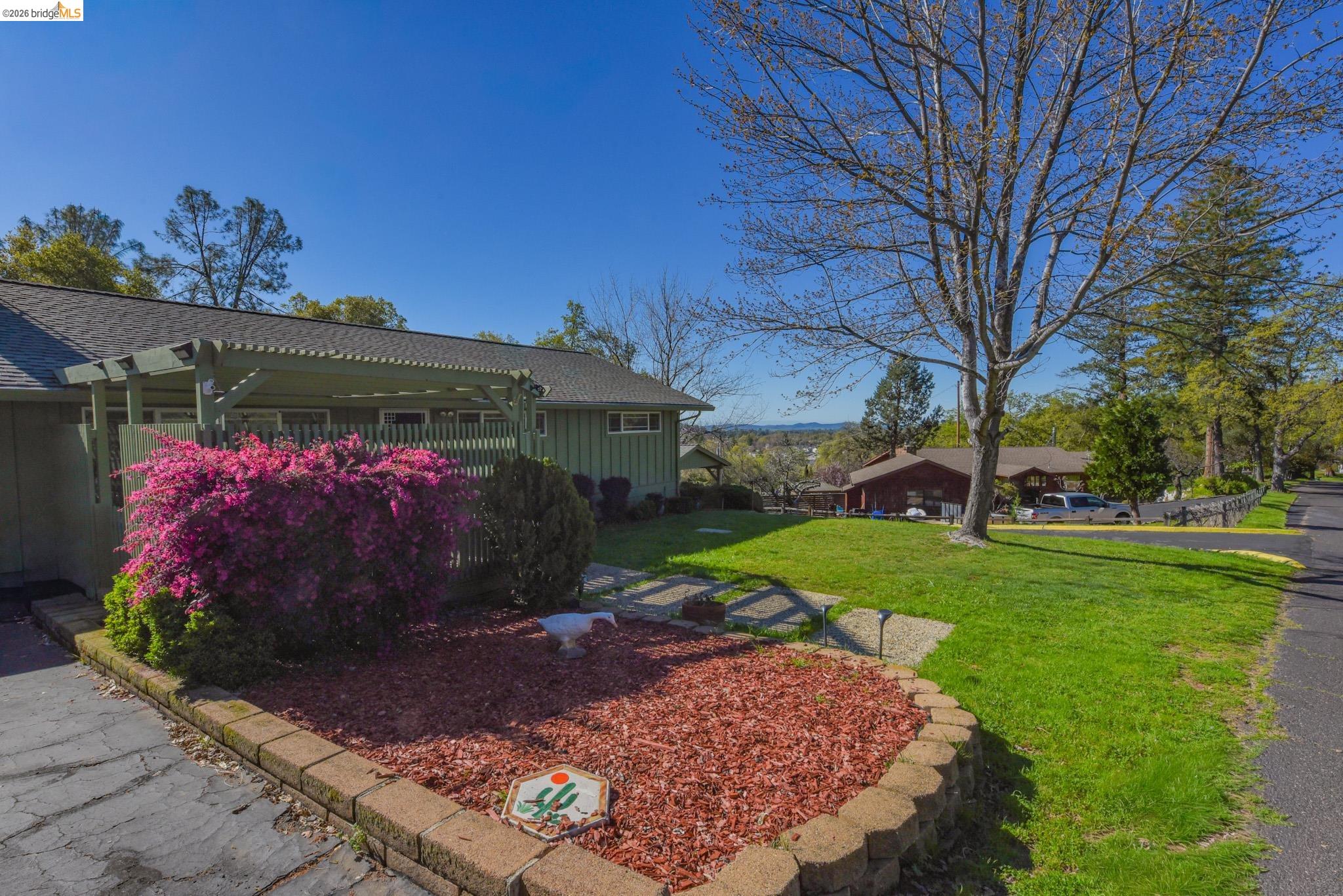 12933 Chaparral Rd — photo