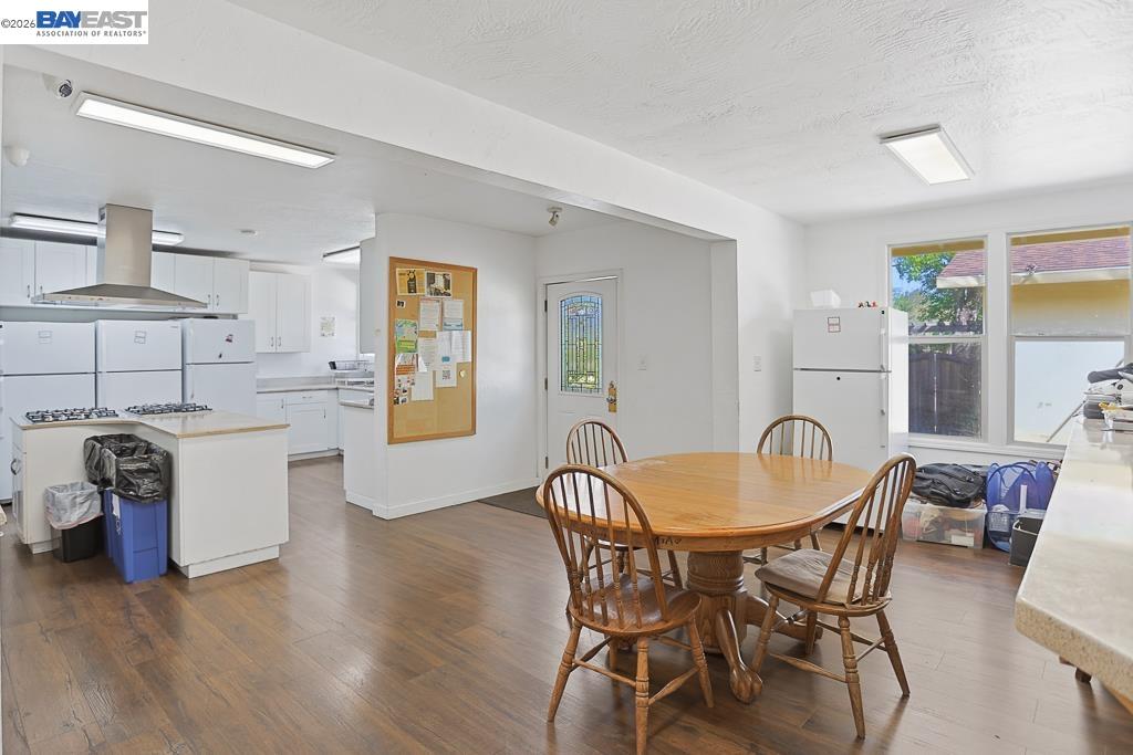 179 Los Ranchitos Rd, San Rafael, CA 94903 — photo 2