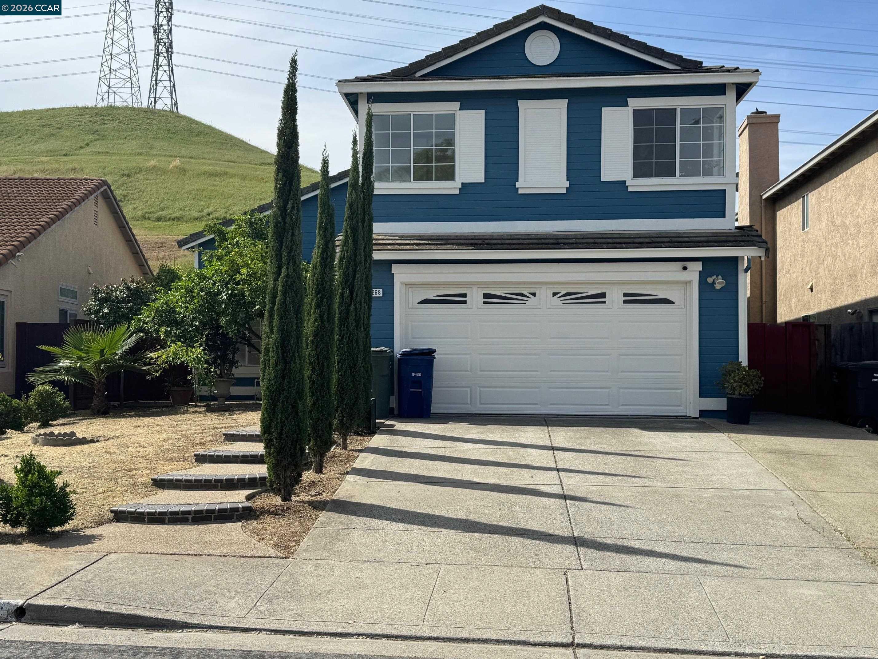 2268 Oak Hills Dr — photo