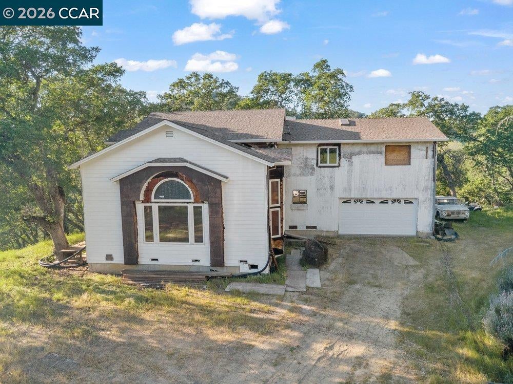 98 Oak Springs Dr — photo