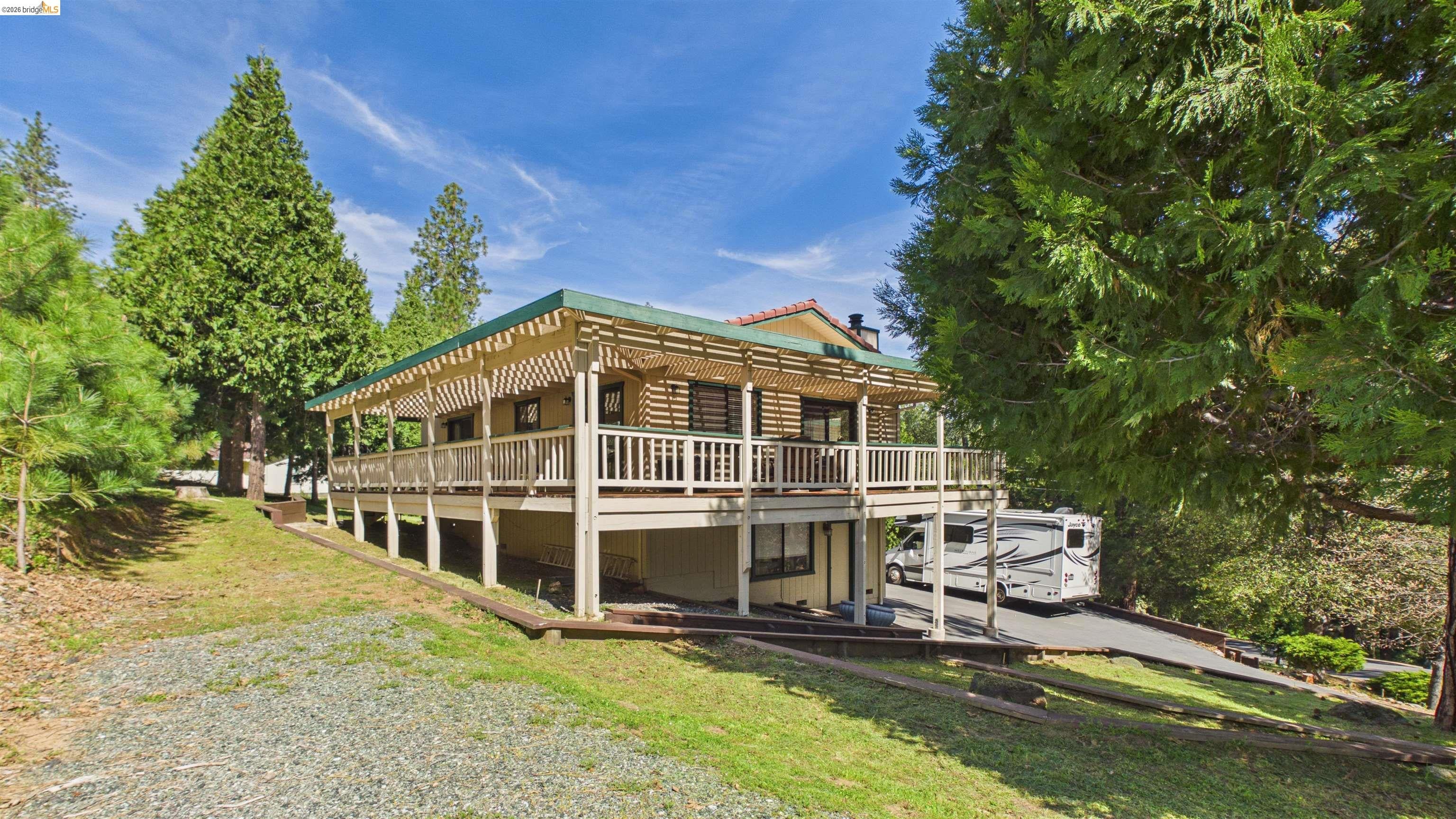13010 Wells Fargo Dr — photo