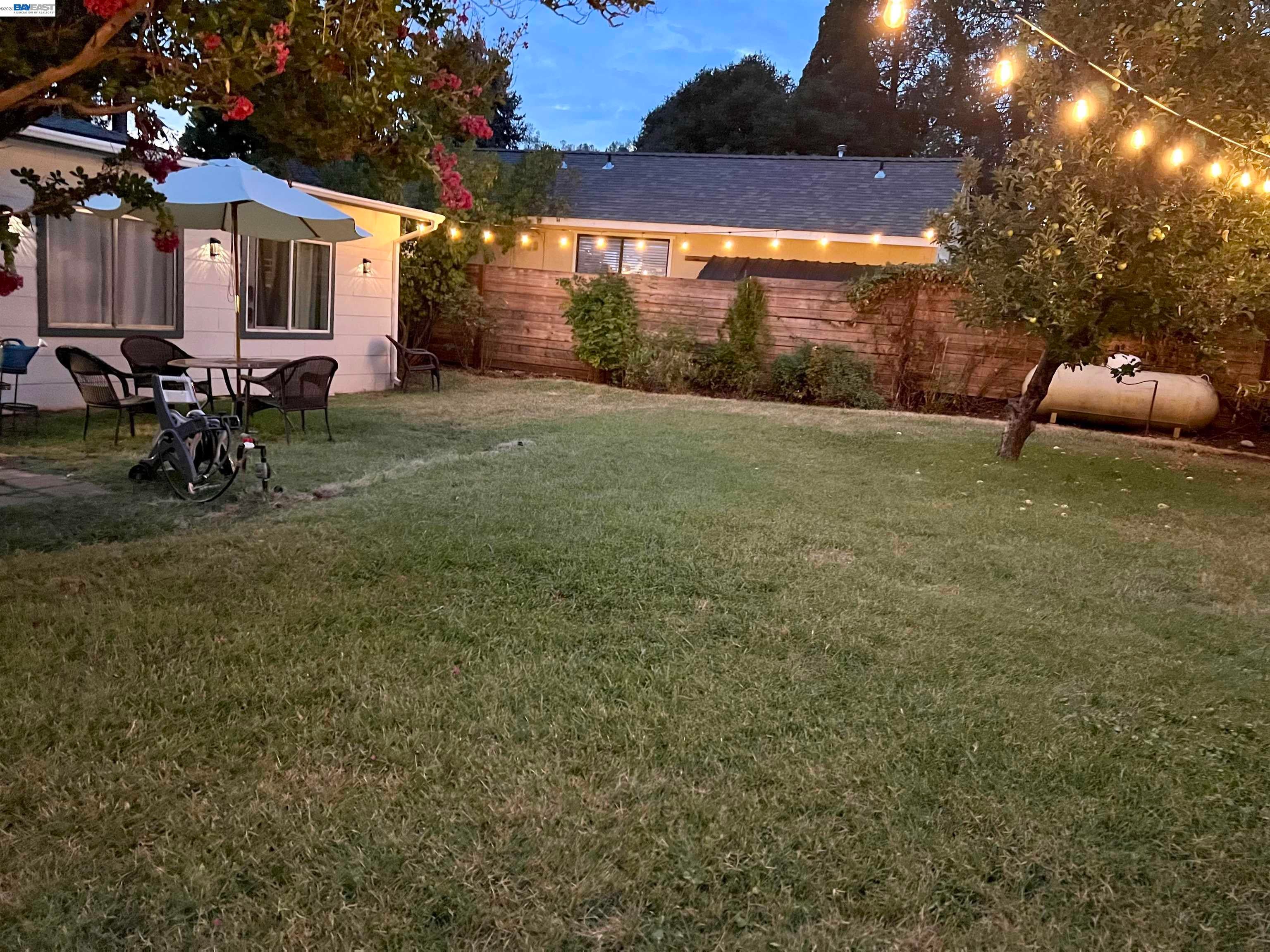 536 Williams St, Murphys, CA 95247 — photo 2