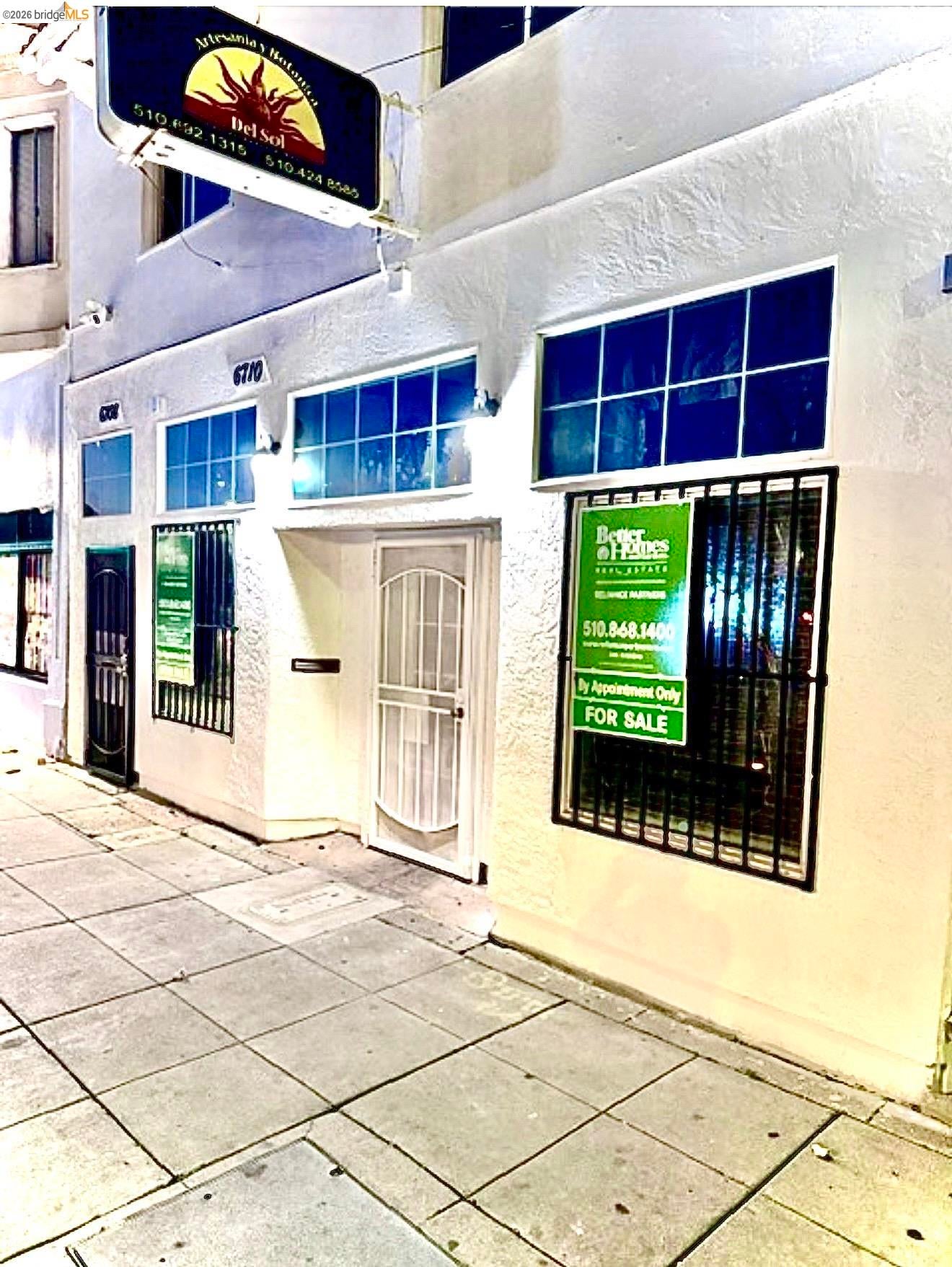6710 International Blvd — photo