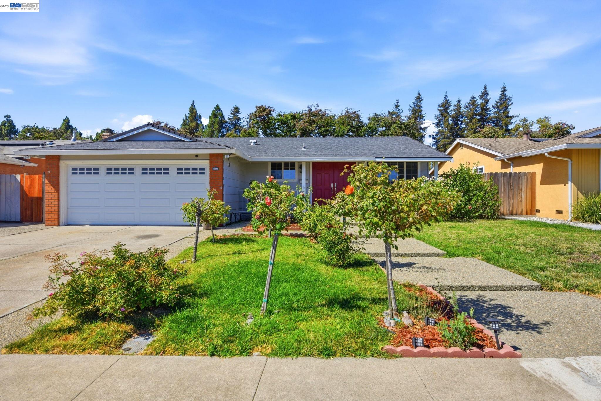 32252 Valiant Way — photo