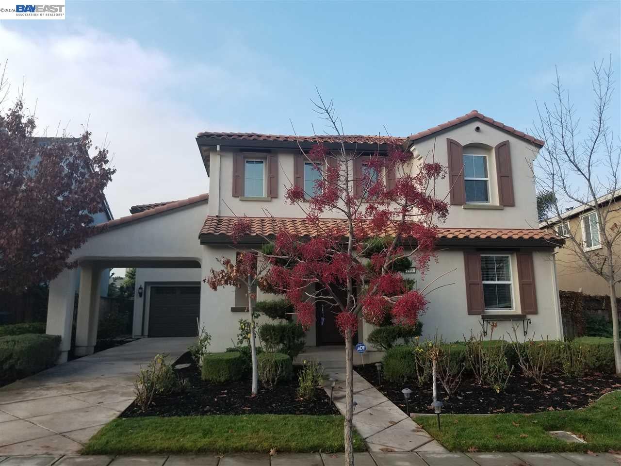 199 N Alta Dena St — photo