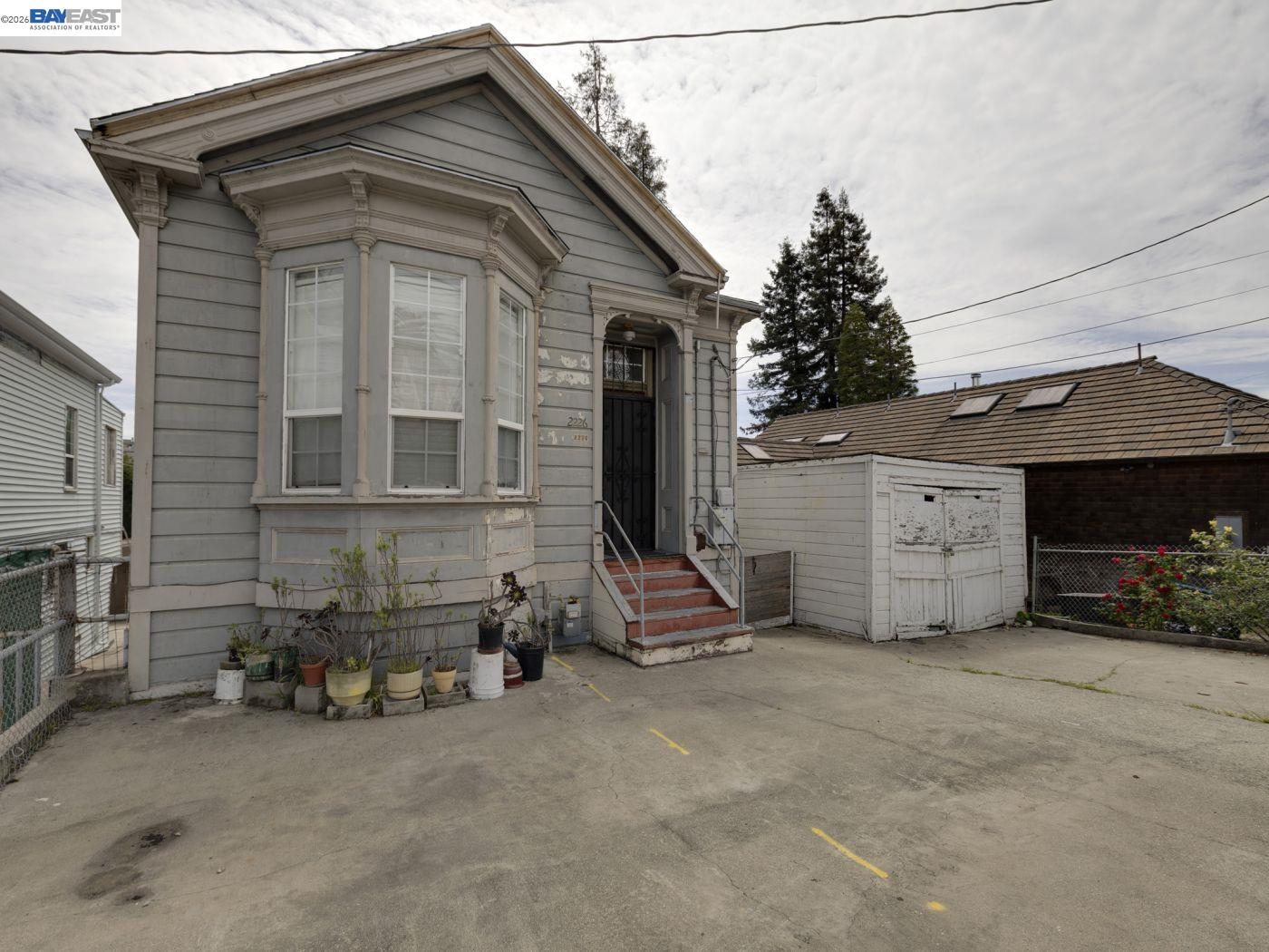 2226 13th Ave — photo