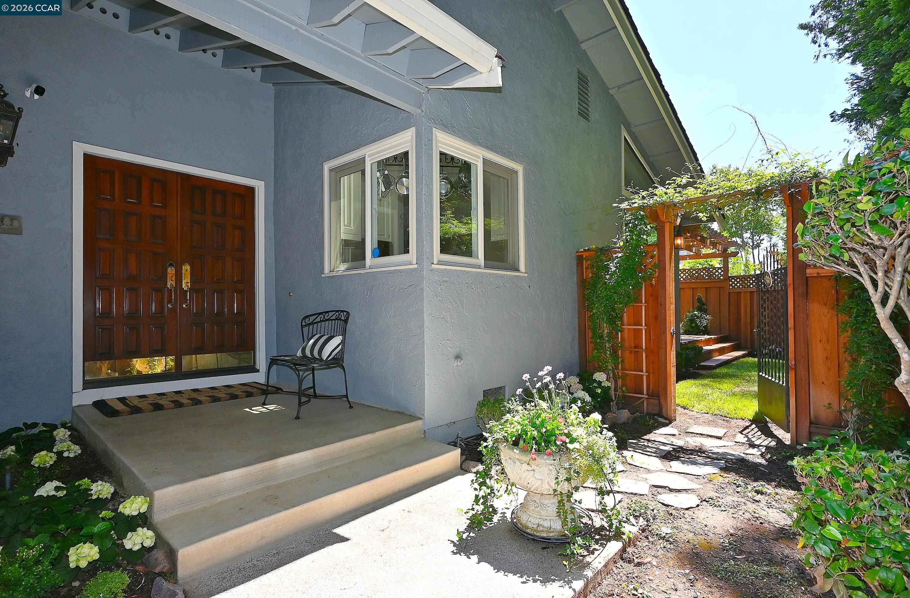 131 Shoshone Court — photo