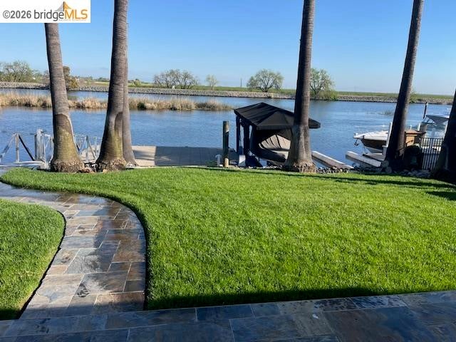 4480 Discovery Pt — photo