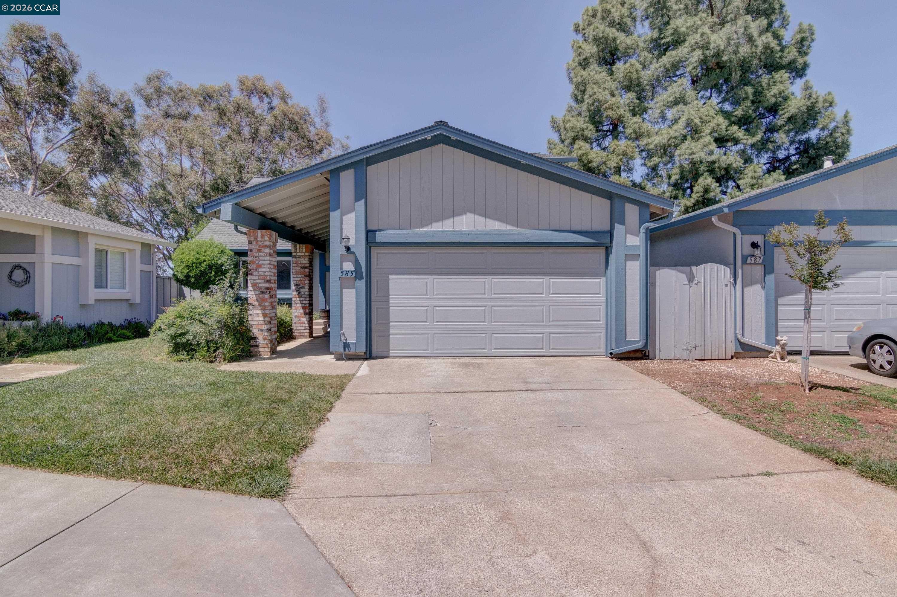 585 Mt Dell Dr — photo