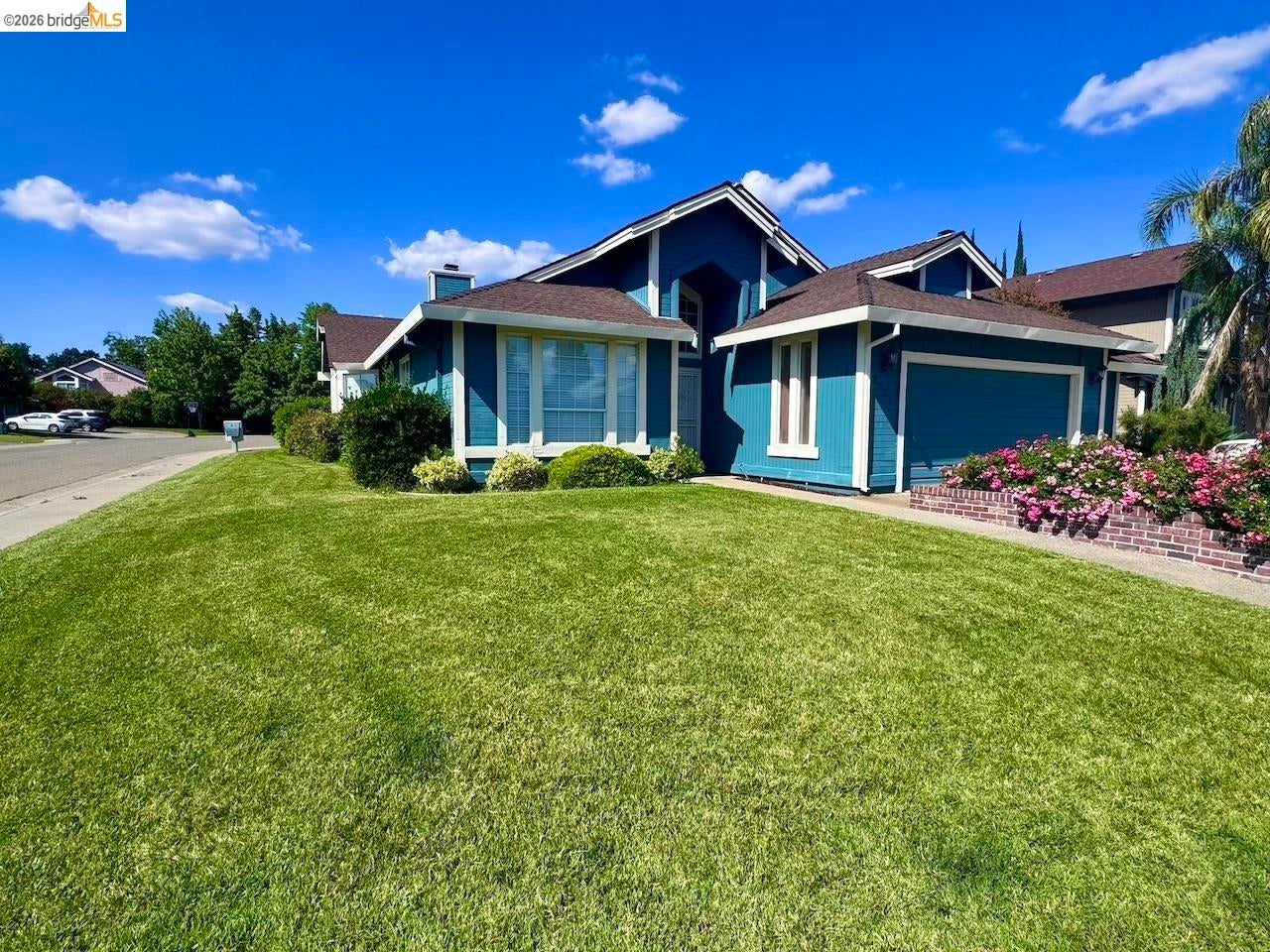 5001 Meadow Pass Way — photo