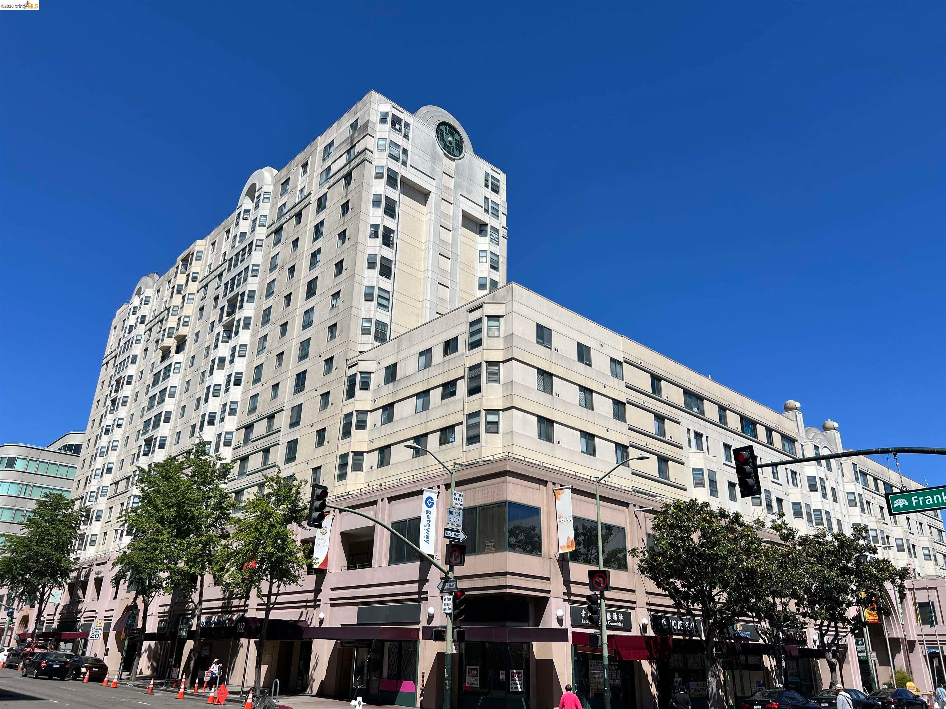 988 Franklin Street 1111 — photo