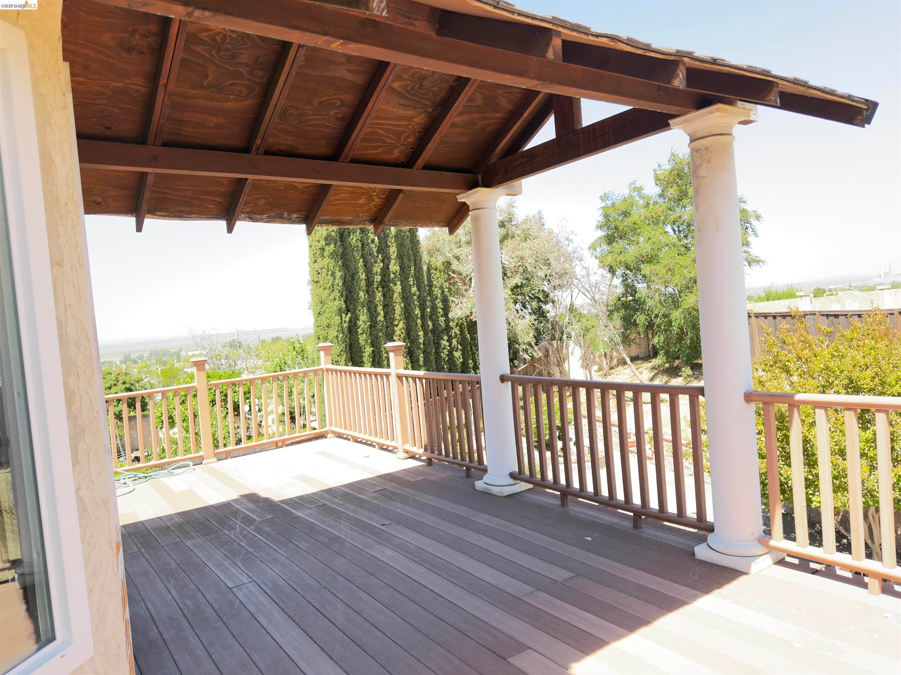 10 Live Oak — photo