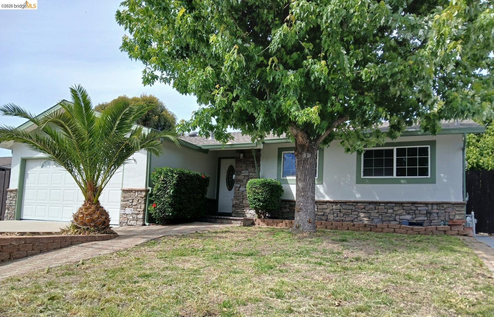 2332 Saint George Dr — photo