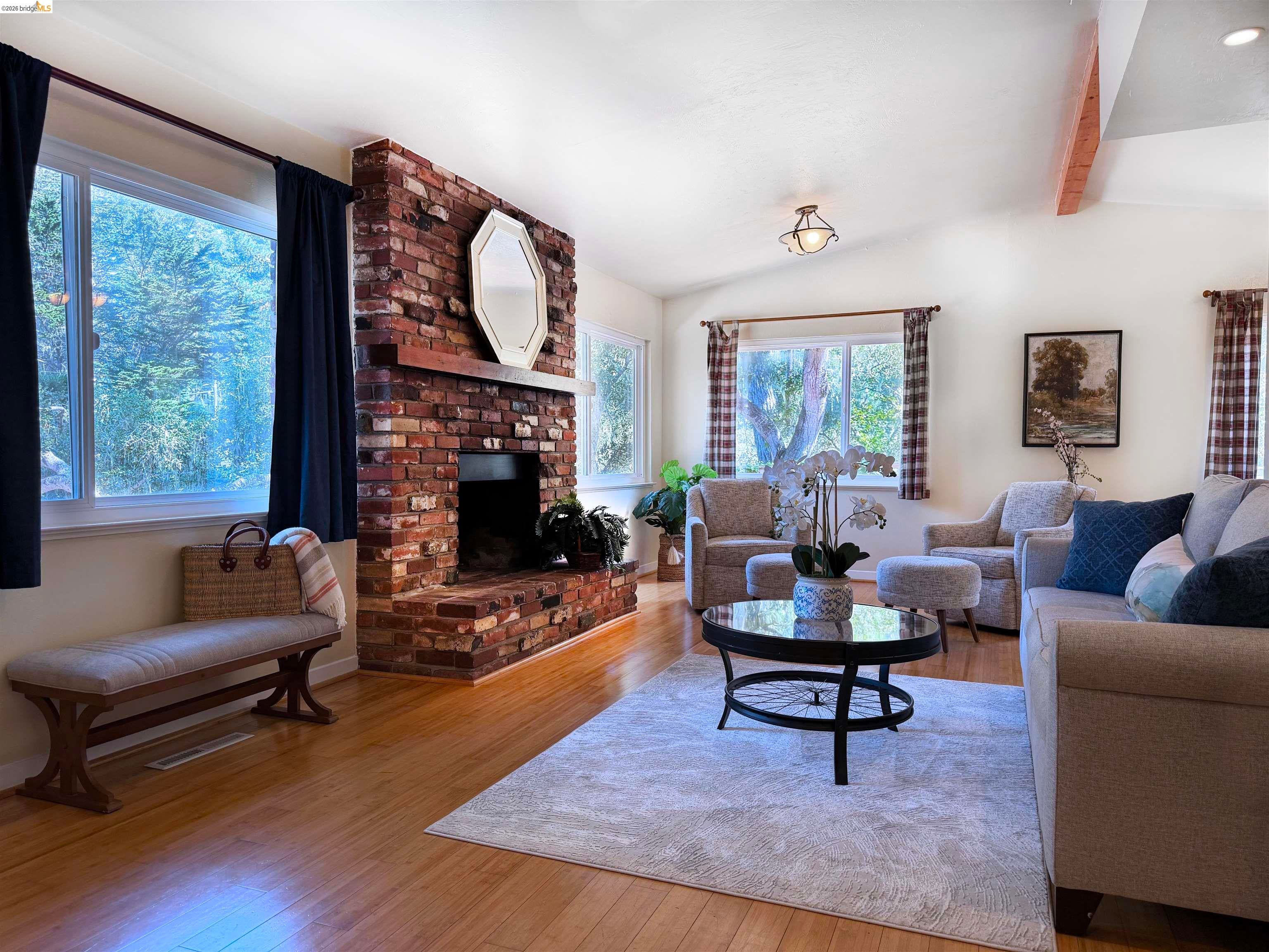 249 Mar Vista Dr — photo