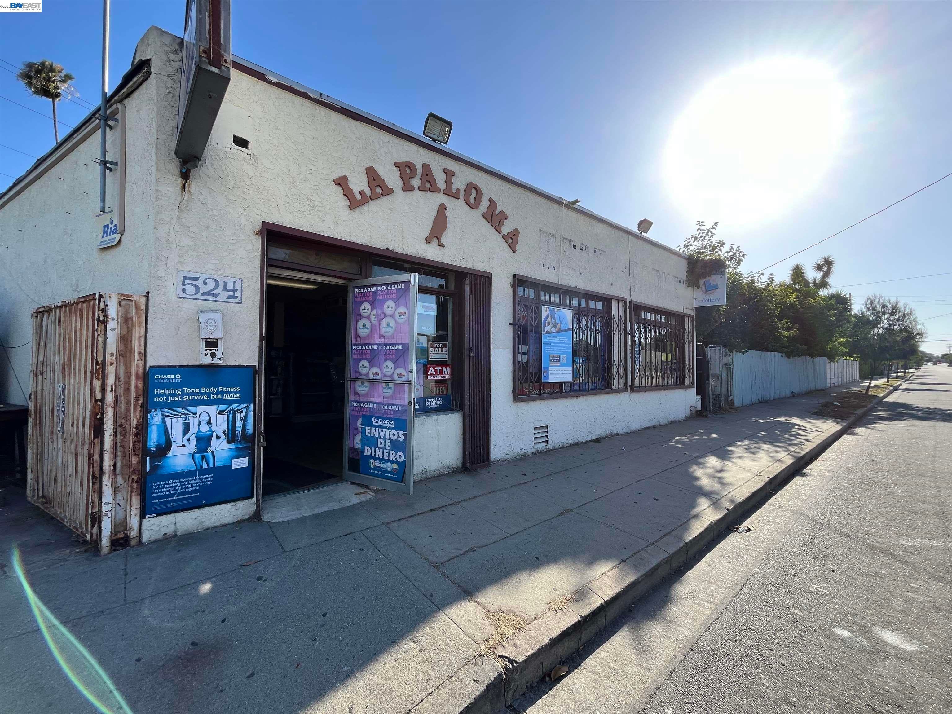 524 E Mission Rd — photo