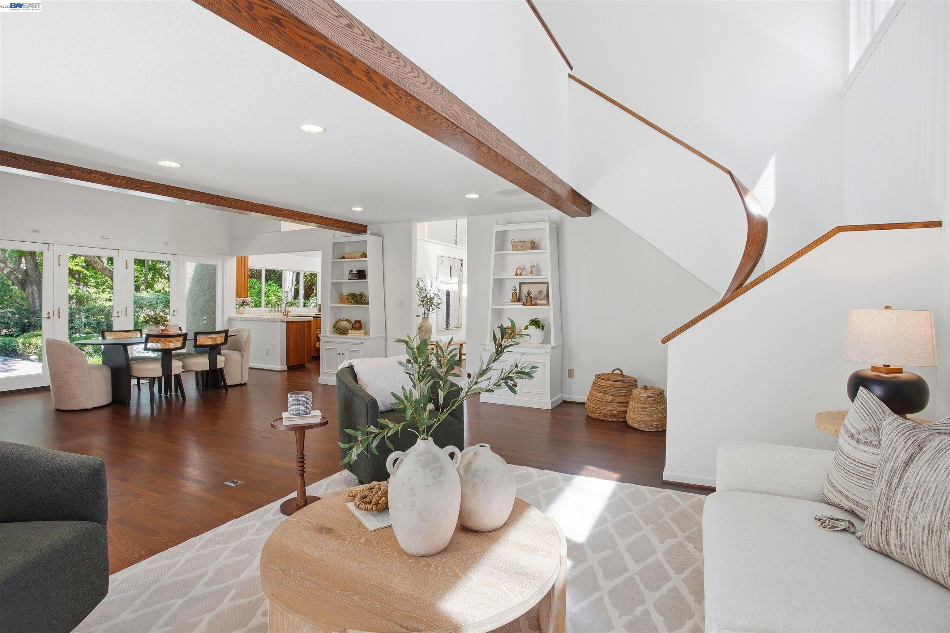 9368 Oakwilde Ave — photo
